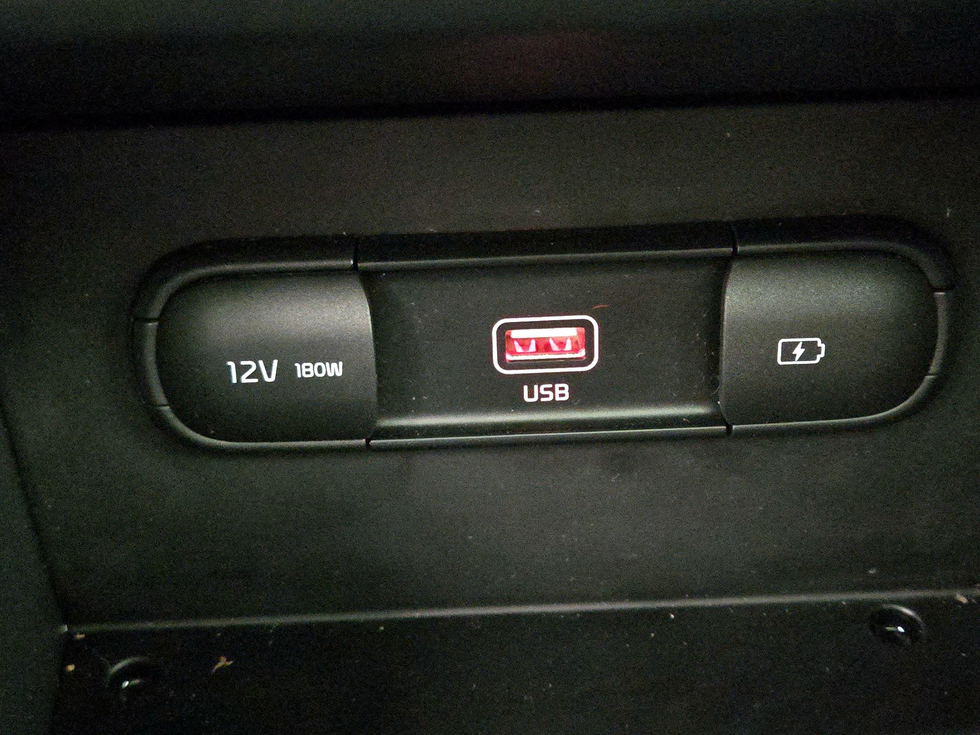 Thumbnail: 2022 Kia Niro - 18