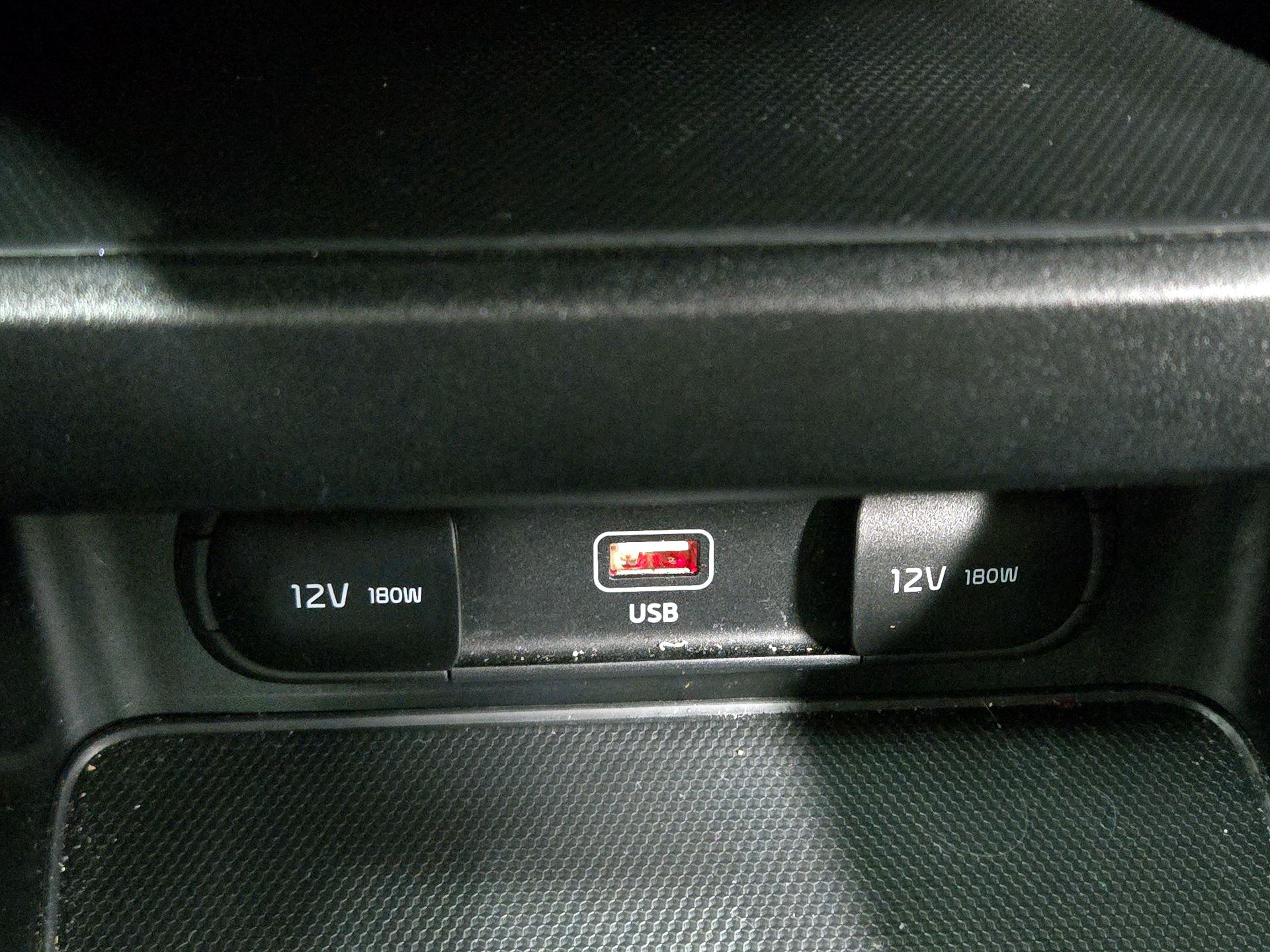 Thumbnail: 2023 Kia Forte - 18