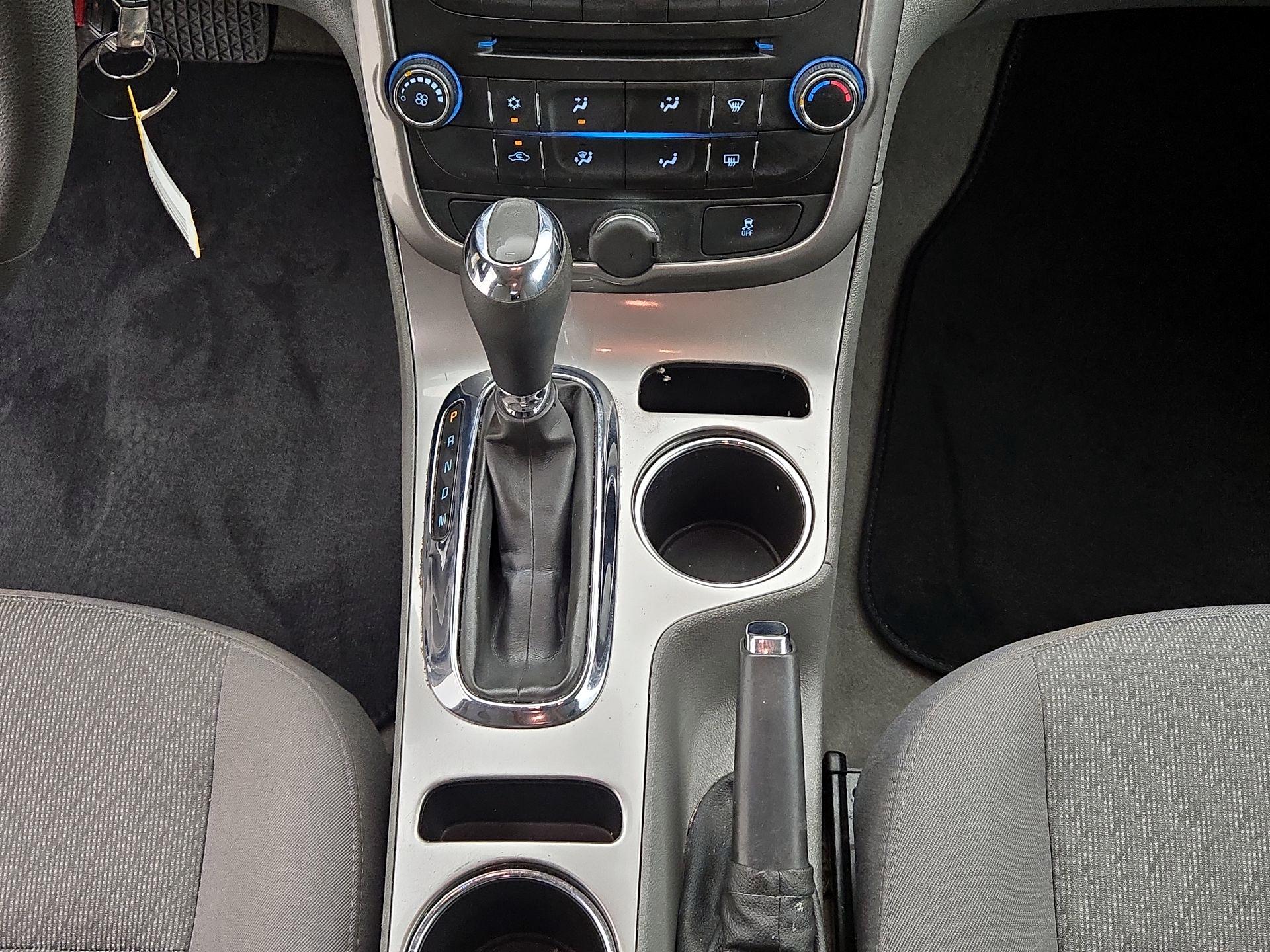 Thumbnail: 2014 Chevrolet Malibu - 16