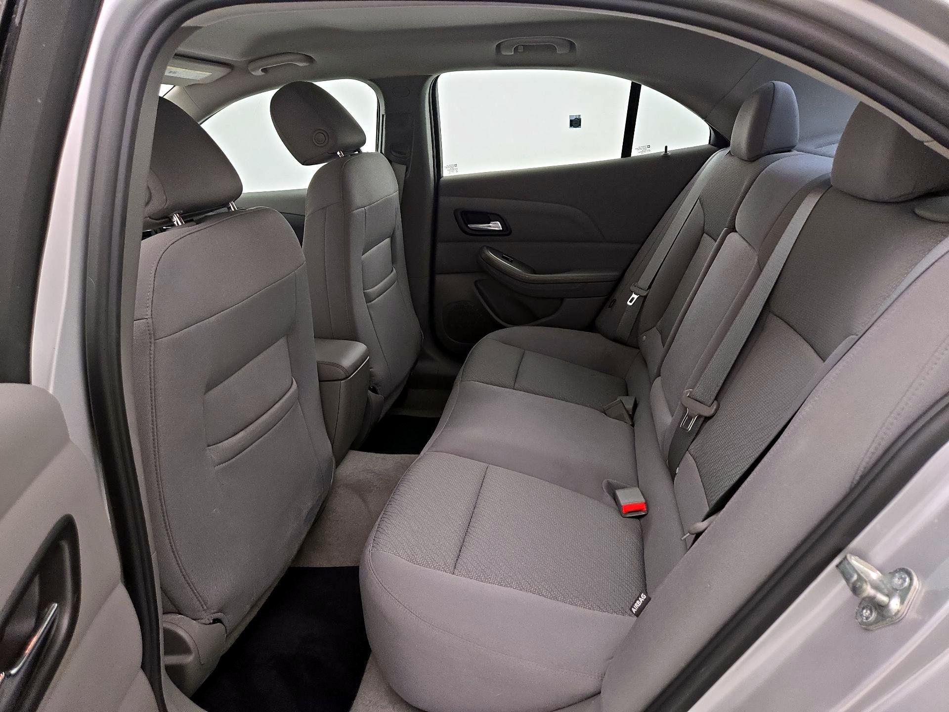 Thumbnail: 2014 Chevrolet Malibu - 18