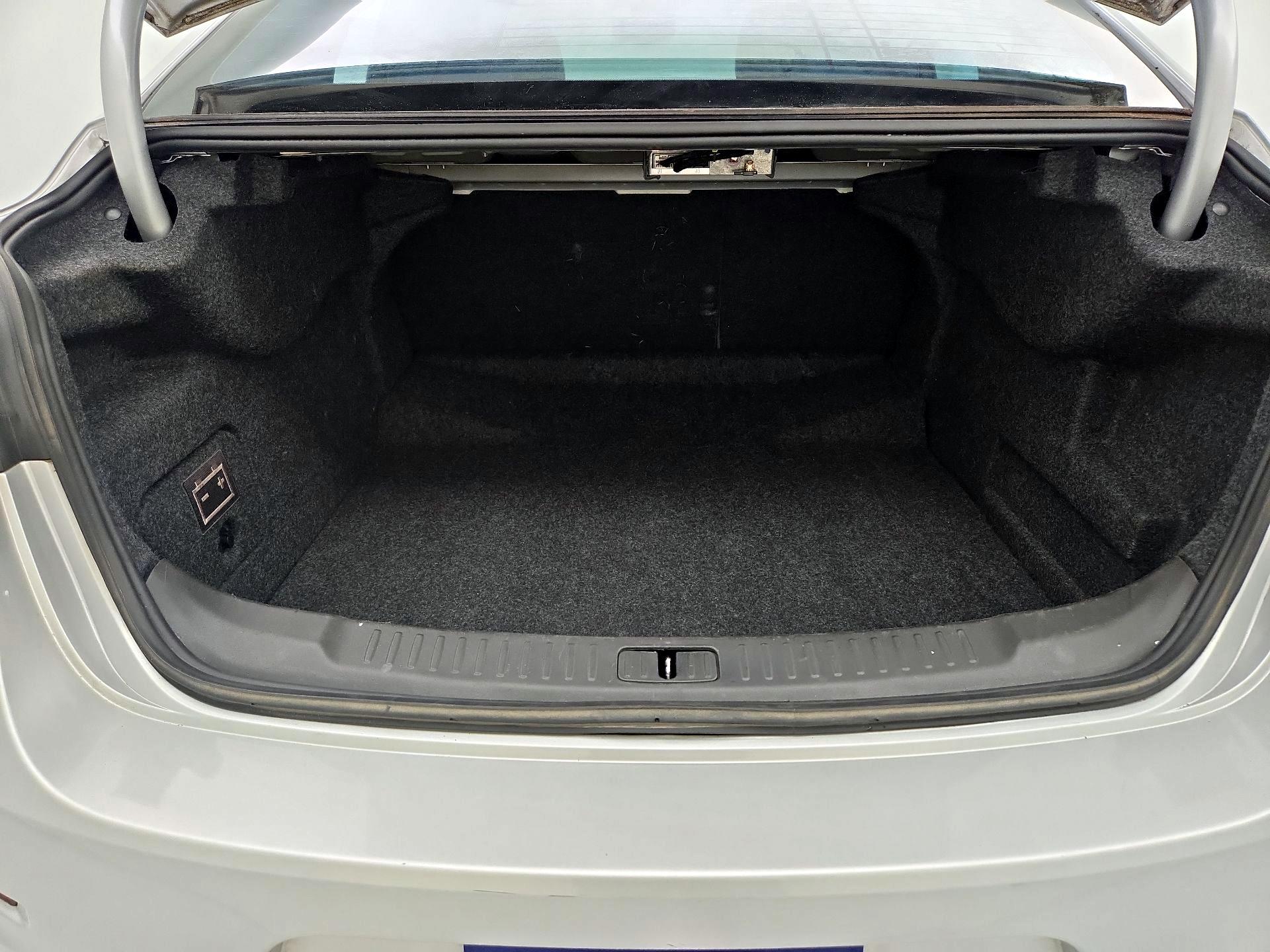 Thumbnail: 2014 Chevrolet Malibu - 19