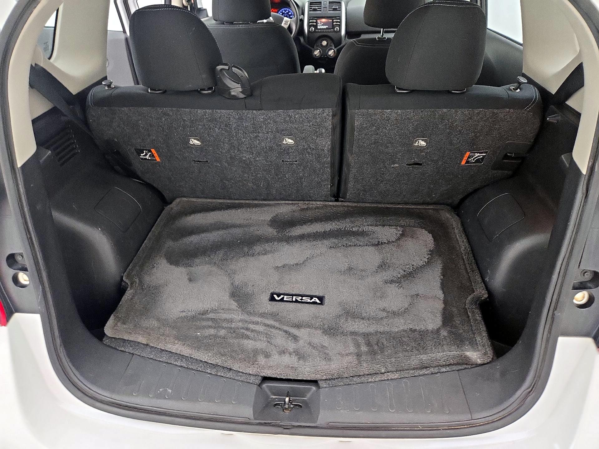 Thumbnail: 2014 Nissan Versa Note - 20