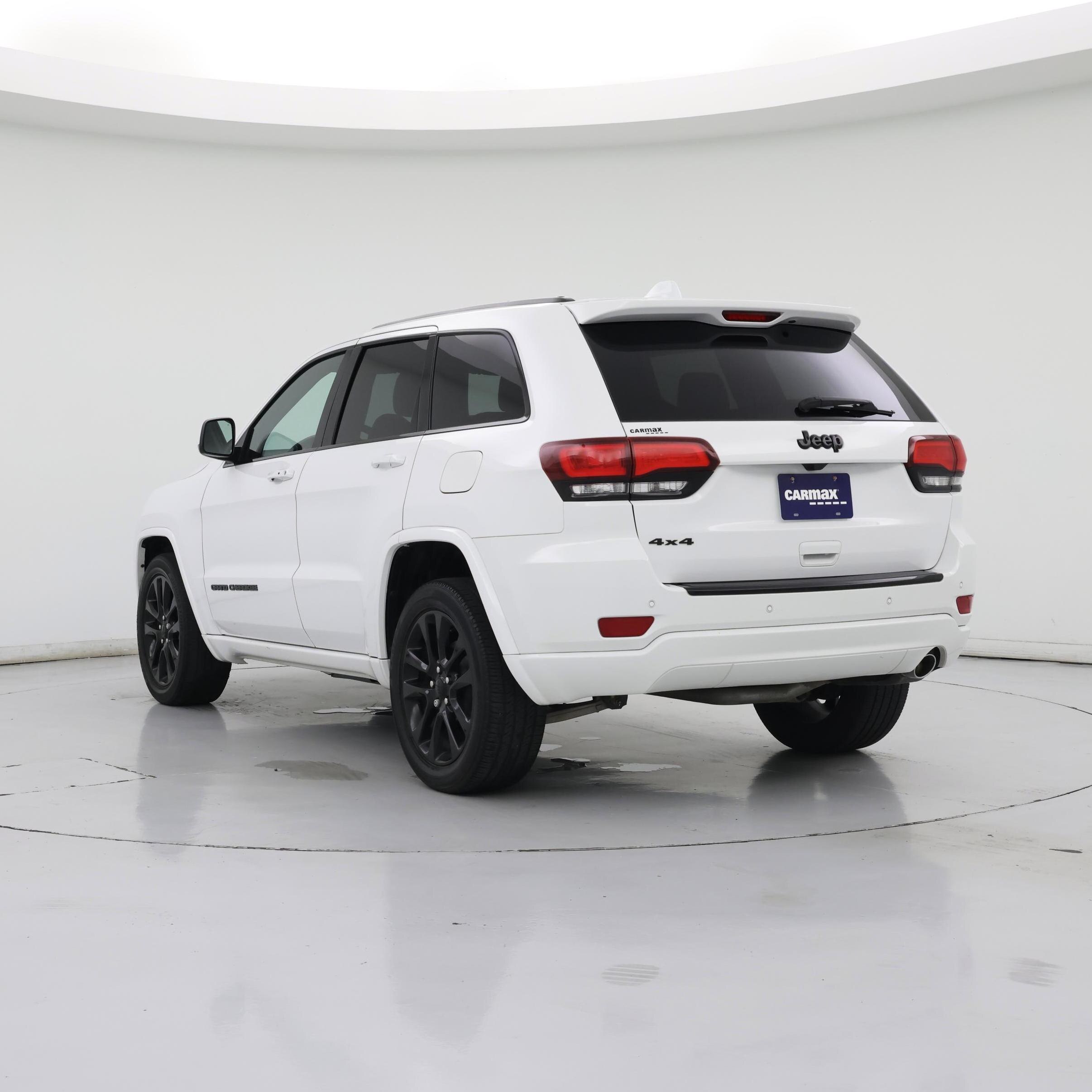 Thumbnail: 2018 Jeep Grand Cherokee - 2
