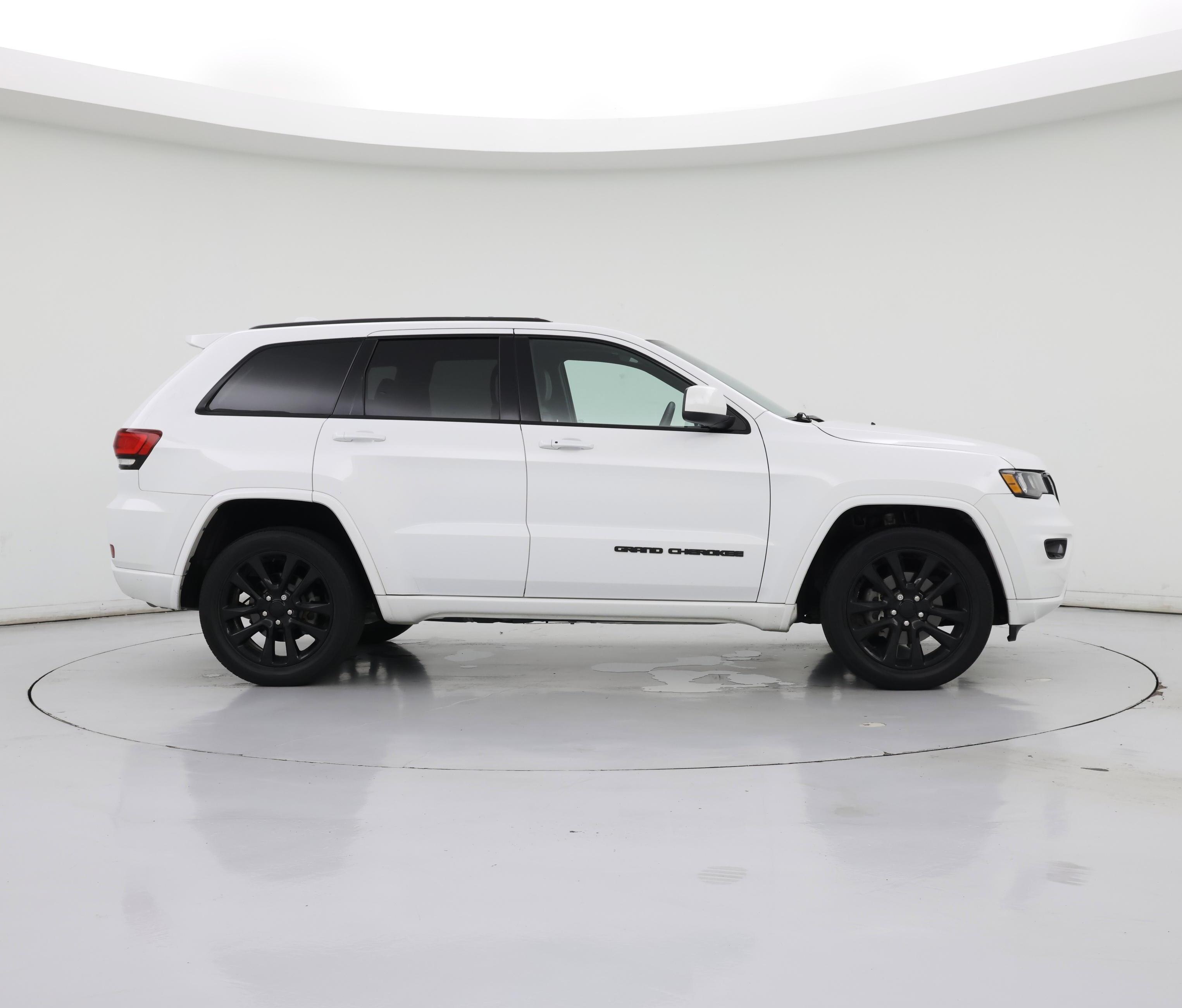 Thumbnail: 2018 Jeep Grand Cherokee - 7