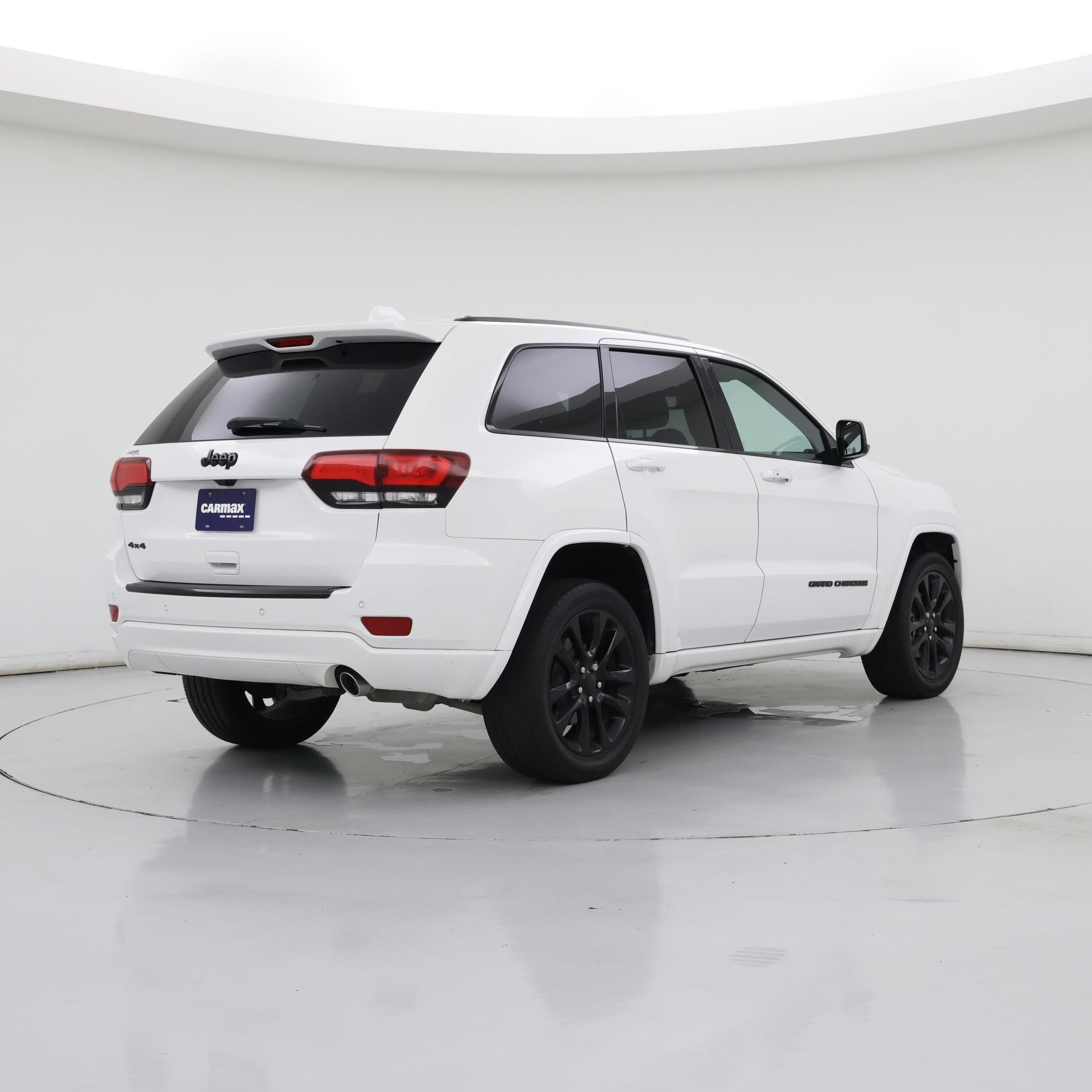 Thumbnail: 2018 Jeep Grand Cherokee - 8