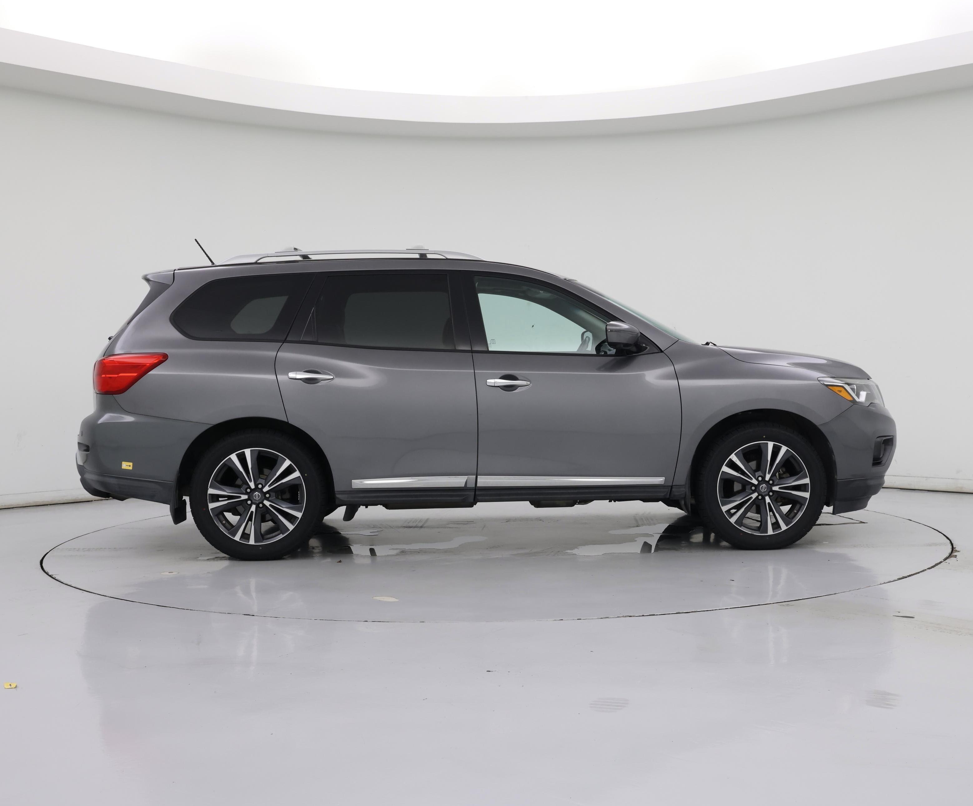 Thumbnail: 2017 Nissan Pathfinder - 7