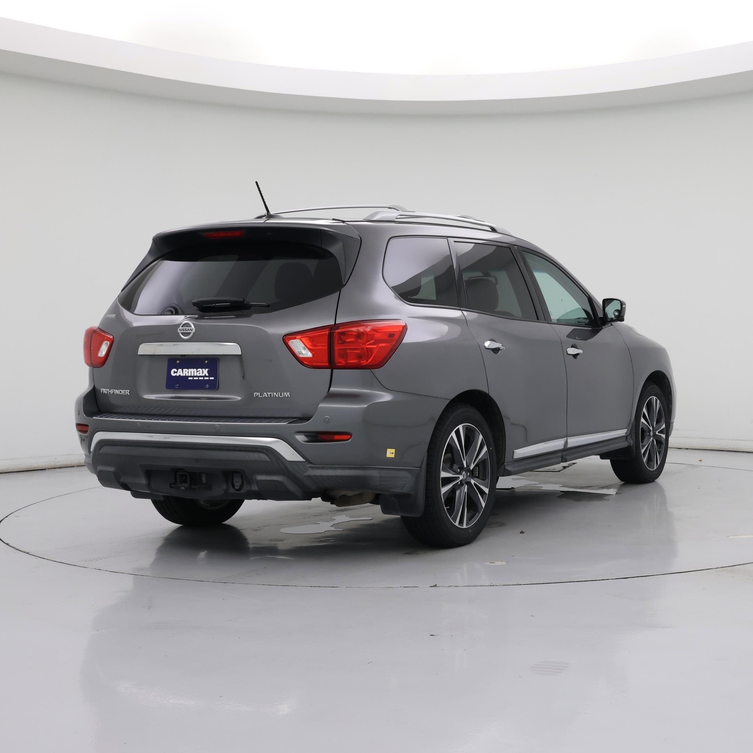Thumbnail: 2017 Nissan Pathfinder - 8
