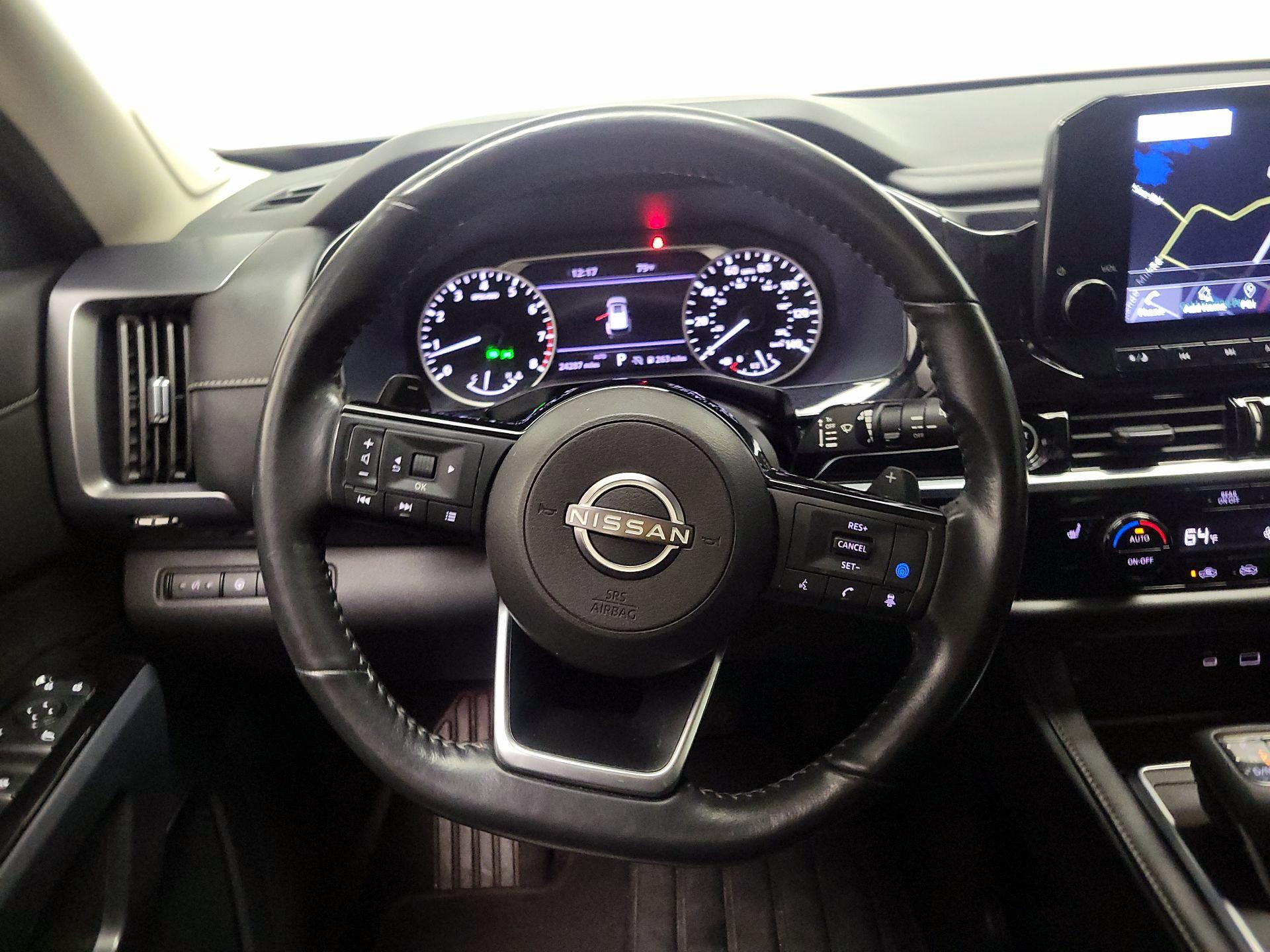 Thumbnail: 2023 Nissan Pathfinder - 10