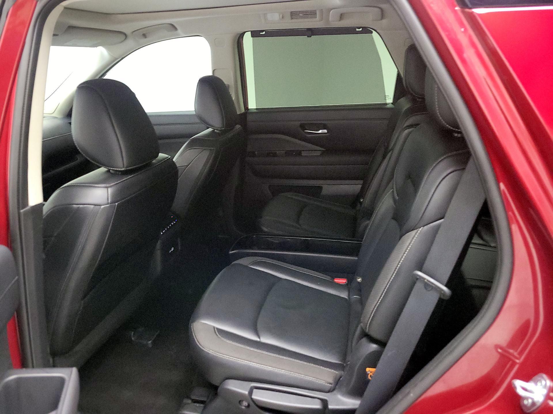 Thumbnail: 2023 Nissan Pathfinder - 20