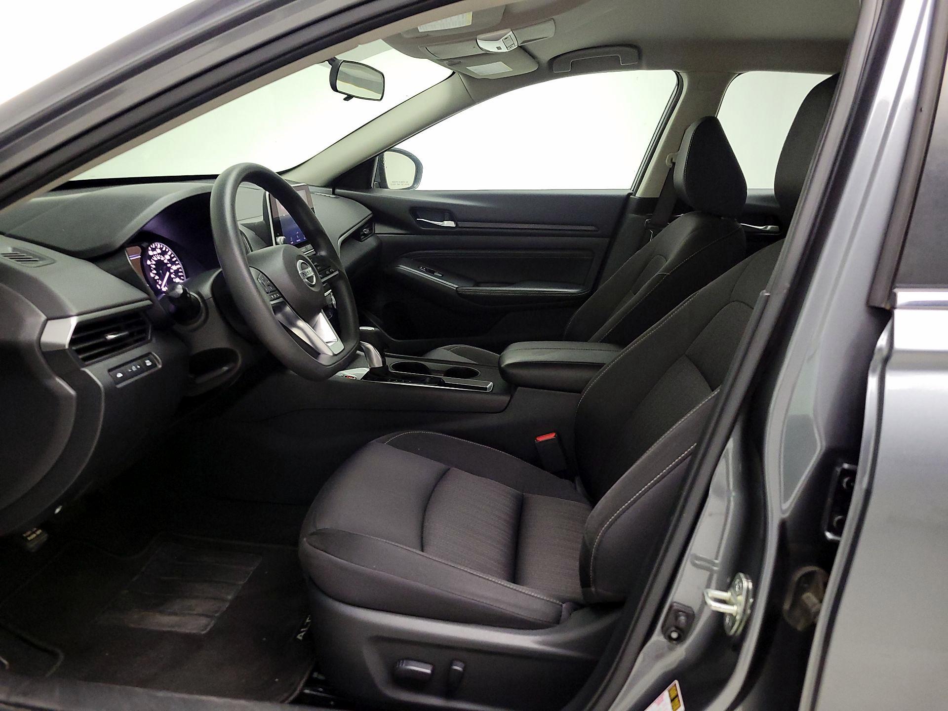 Thumbnail: 2020 Nissan Altima - 11