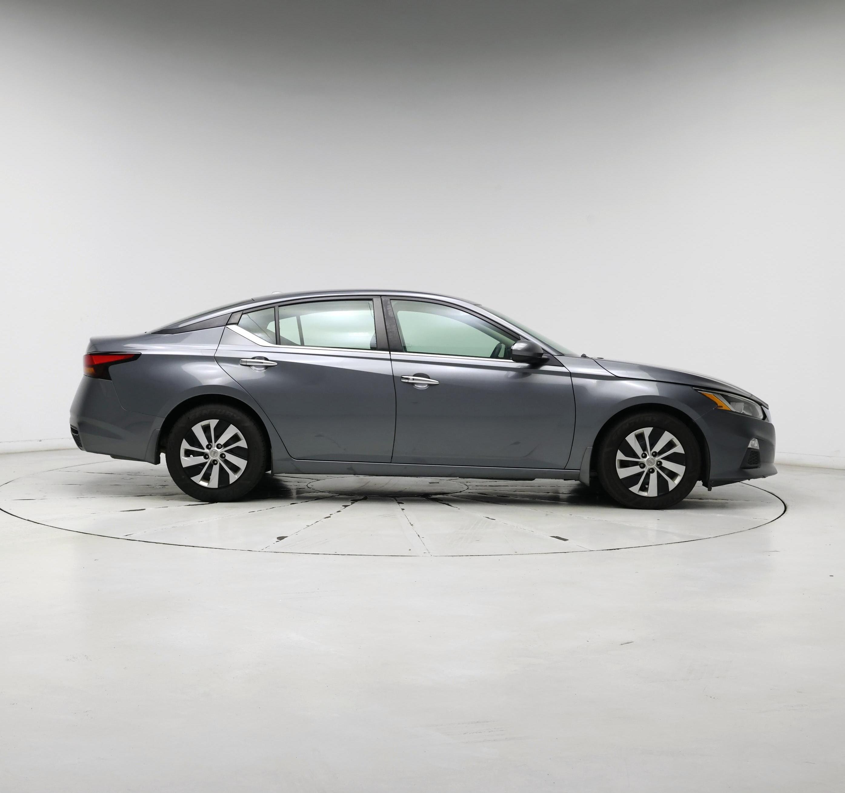 Thumbnail: 2020 Nissan Altima - 7