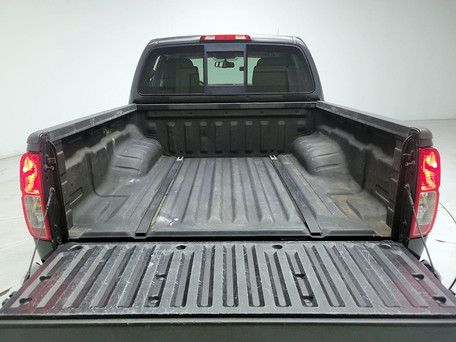 Thumbnail: 2014 Nissan Frontier - 19