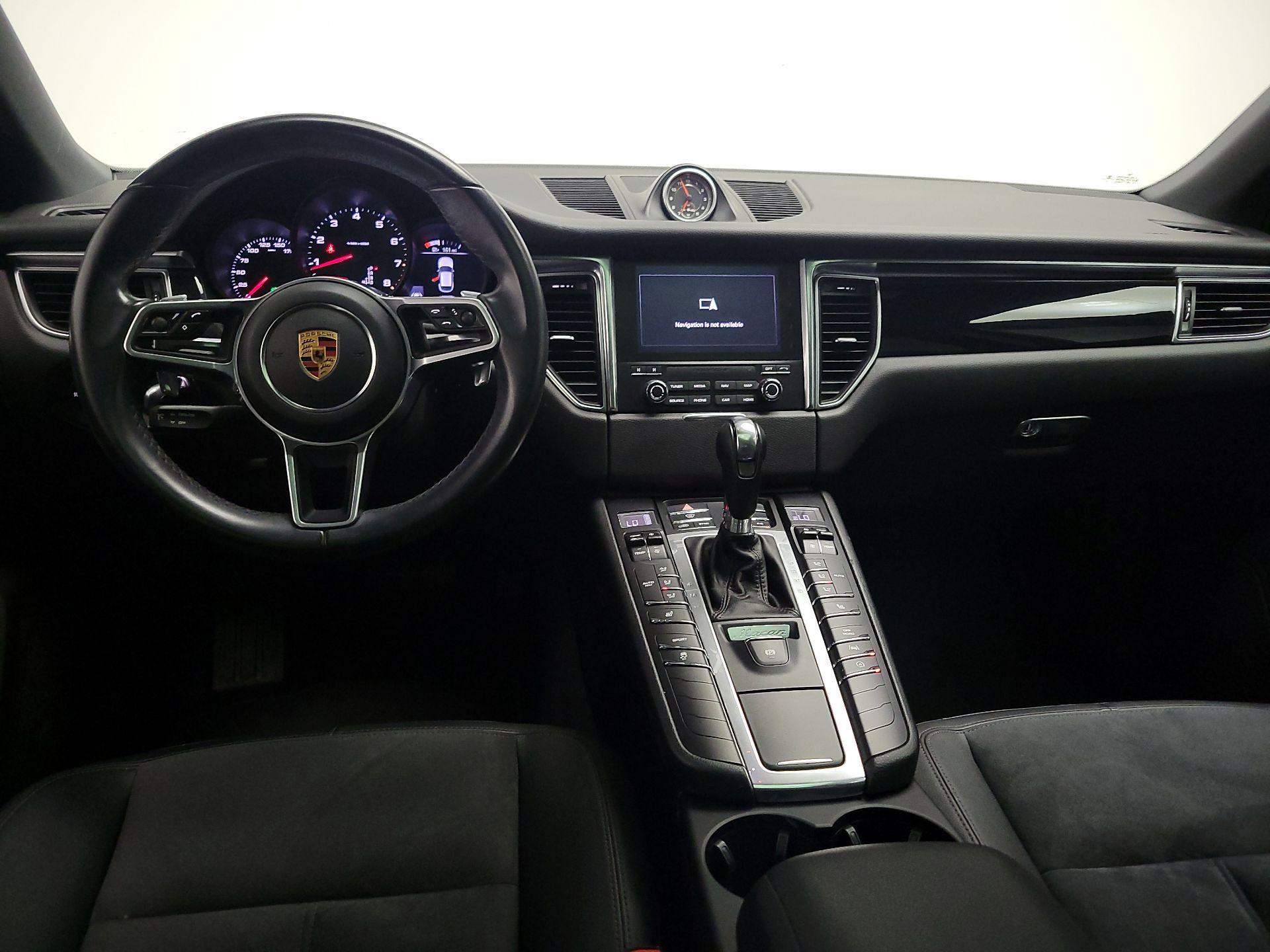 Thumbnail: 2018 Porsche Macan - 9