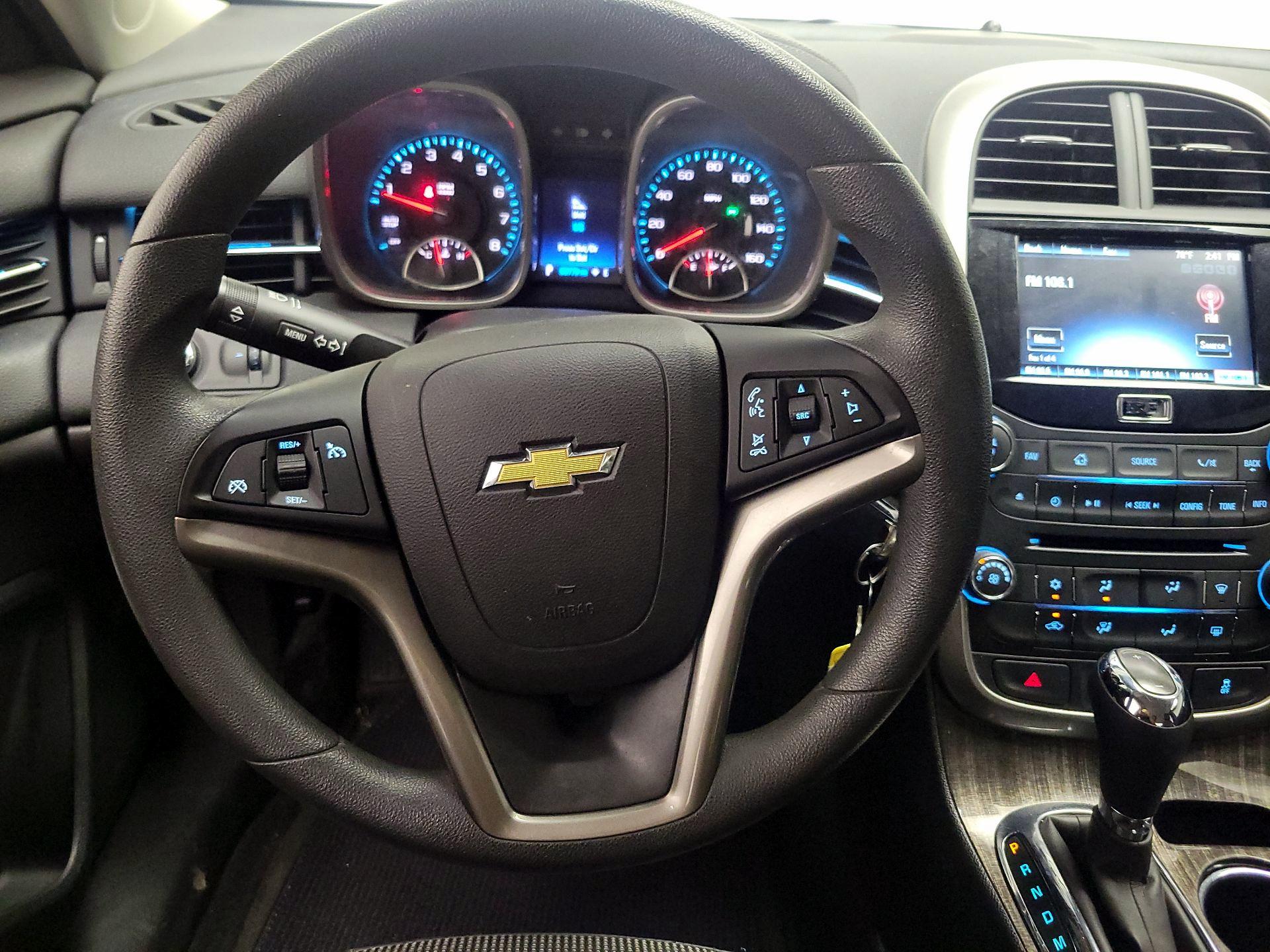 Thumbnail: 2014 Chevrolet Malibu - 10