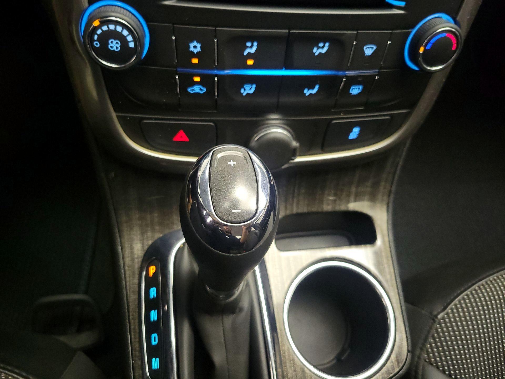Thumbnail: 2014 Chevrolet Malibu - 16