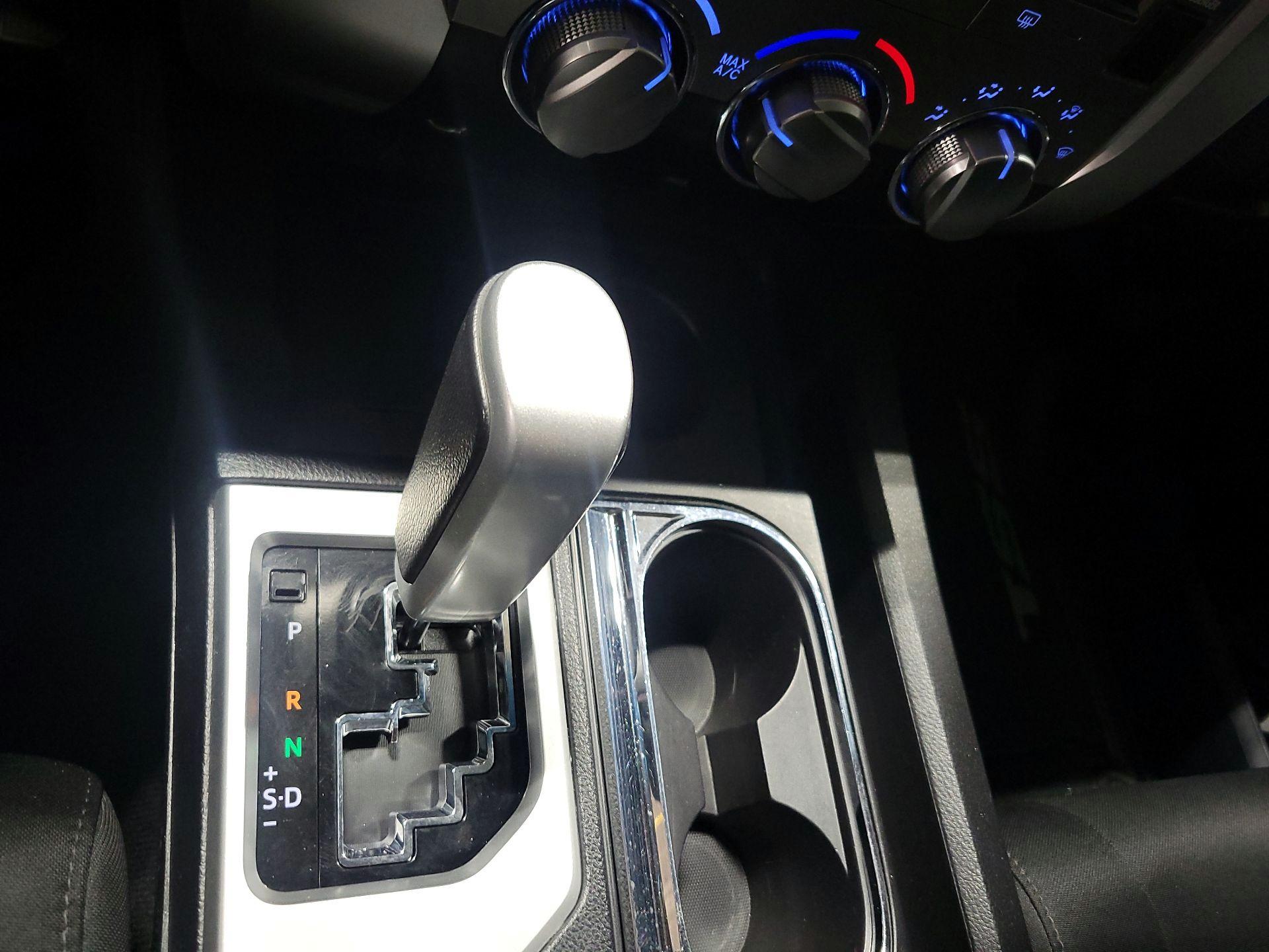 Thumbnail: 2016 Toyota Tundra - 17
