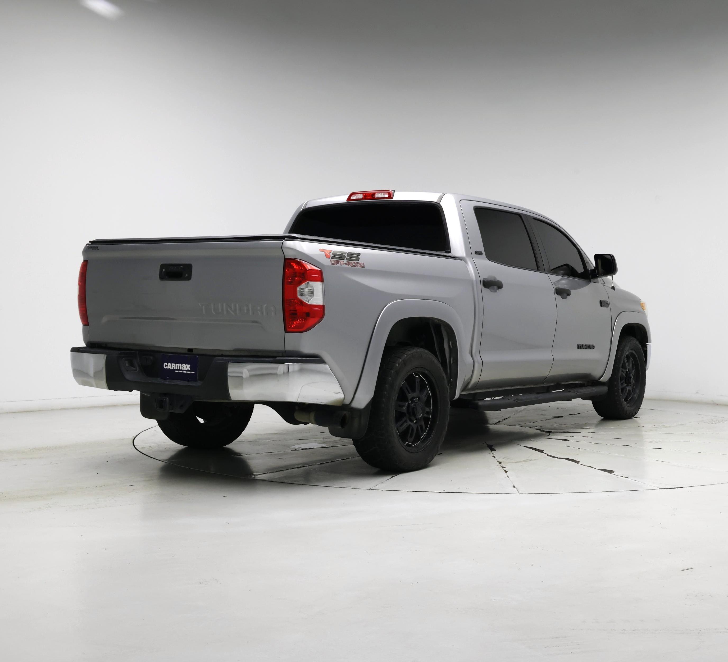 Thumbnail: 2016 Toyota Tundra - 8