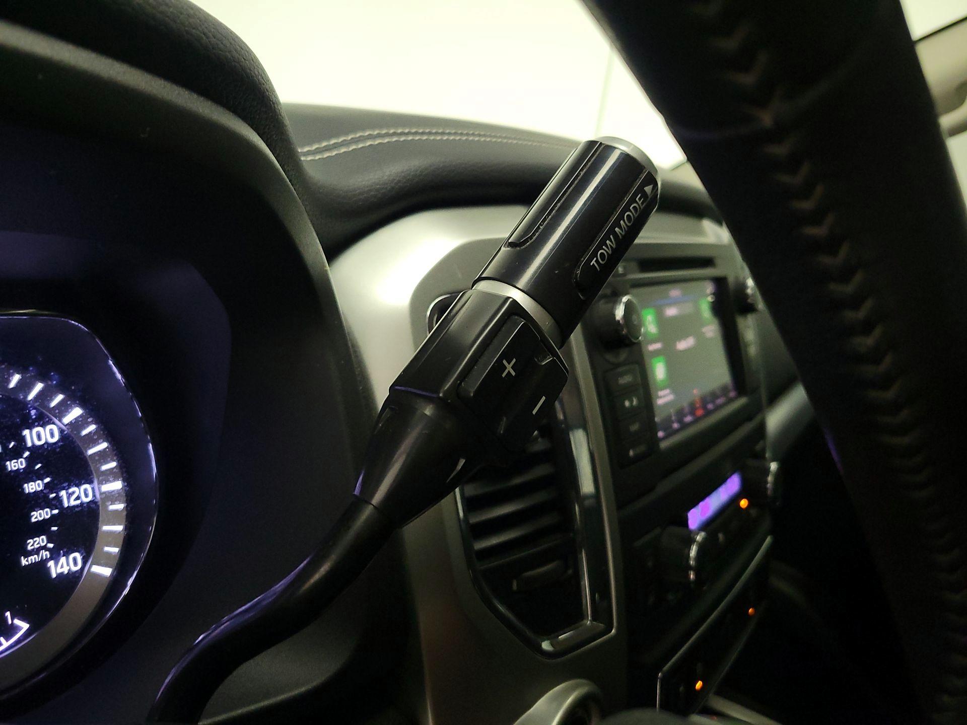 Thumbnail: 2019 Nissan Titan - 18