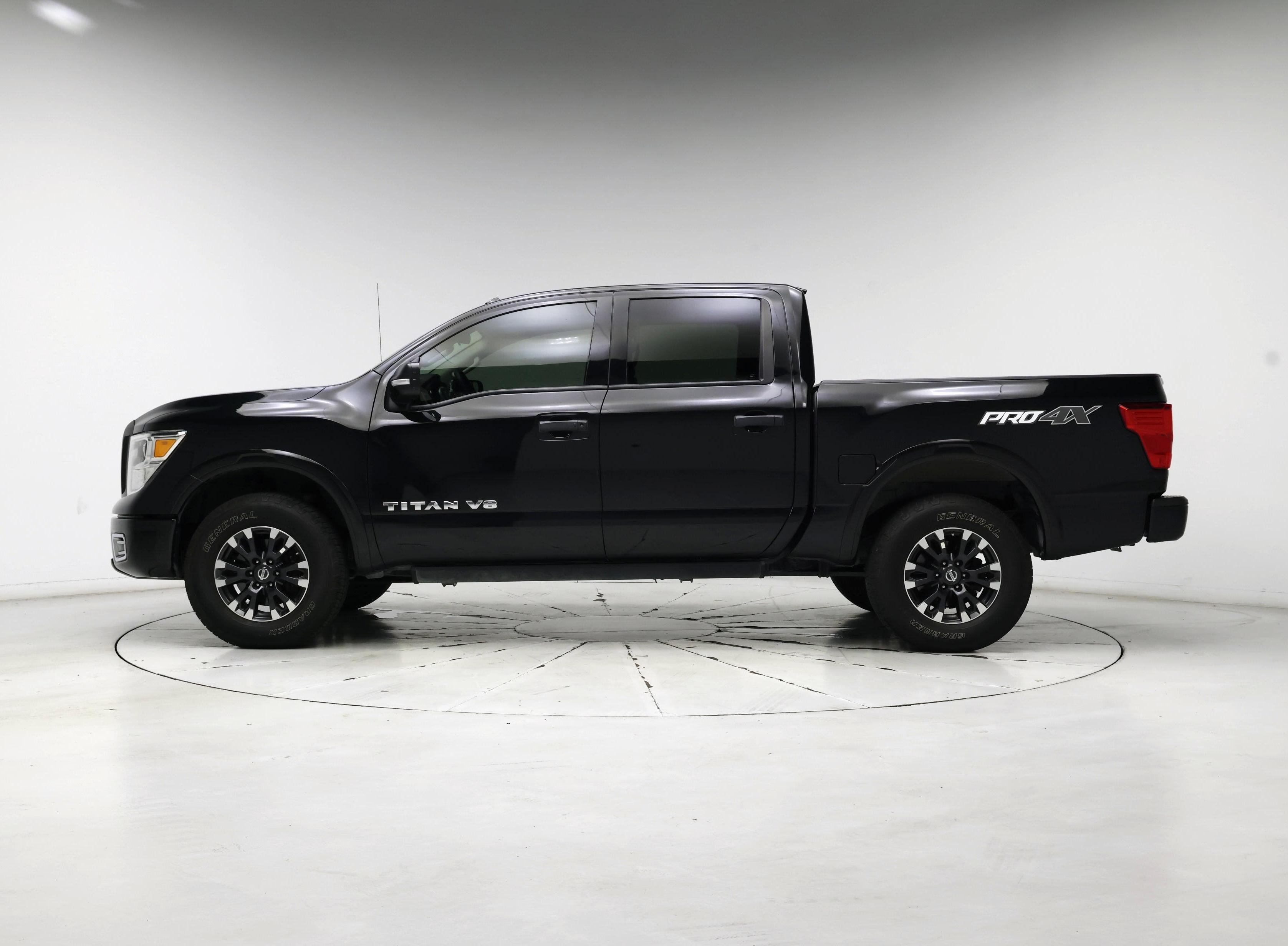 Thumbnail: 2019 Nissan Titan - 3