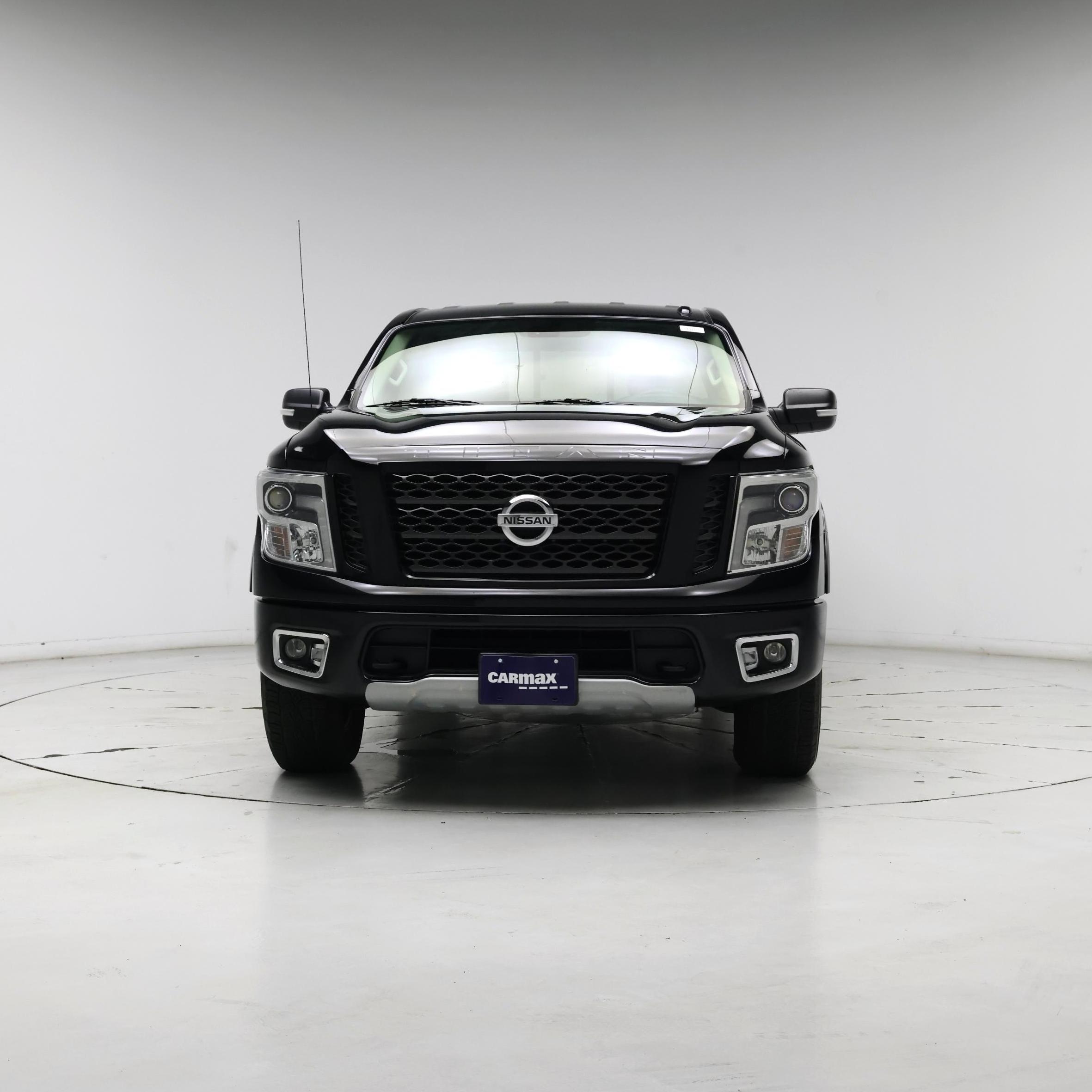 Thumbnail: 2019 Nissan Titan - 5