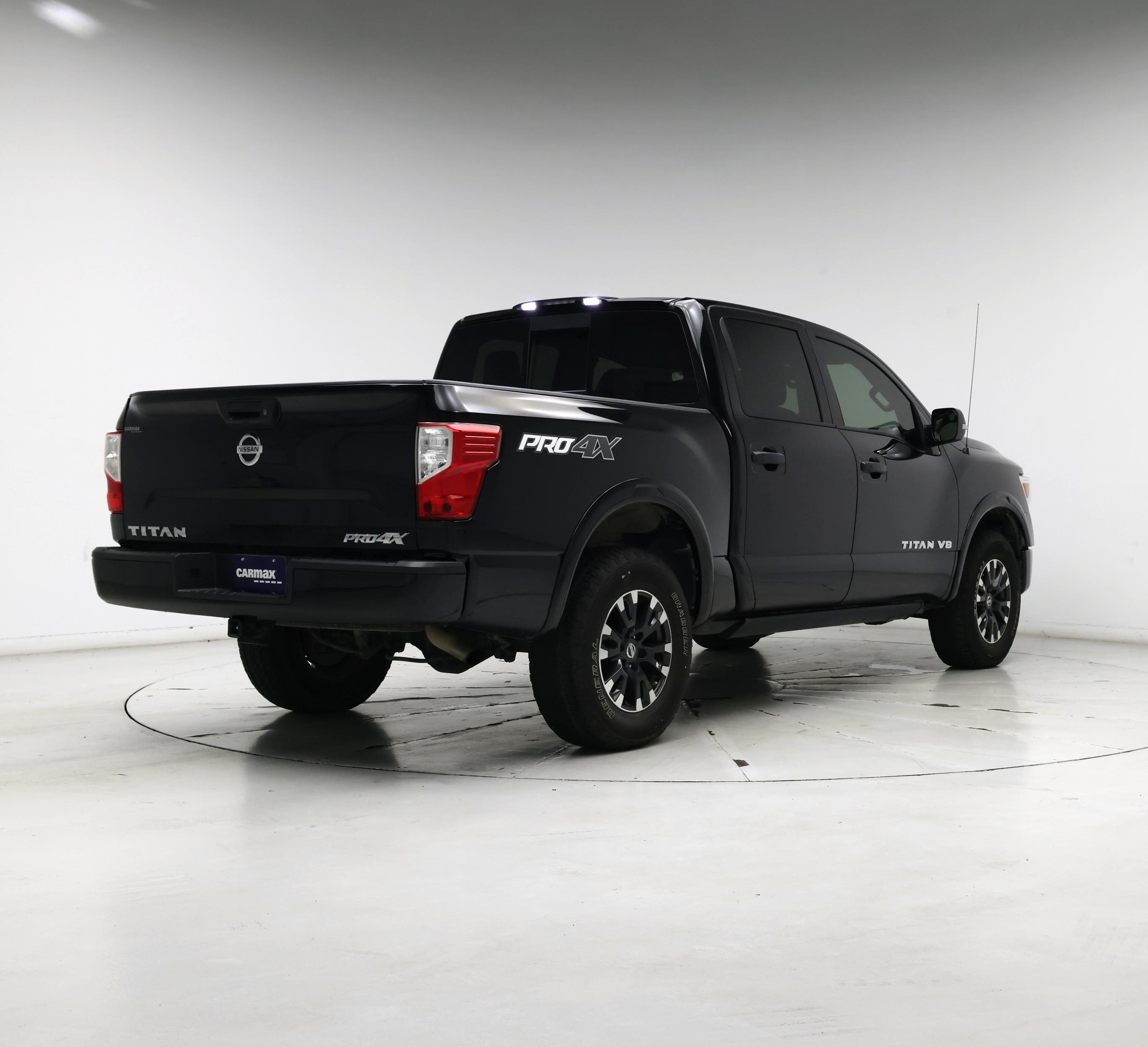 Thumbnail: 2019 Nissan Titan - 8