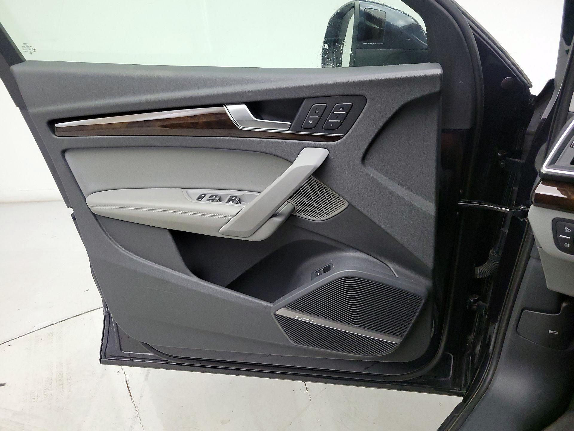 Thumbnail: 2019 Audi Q5 - 12