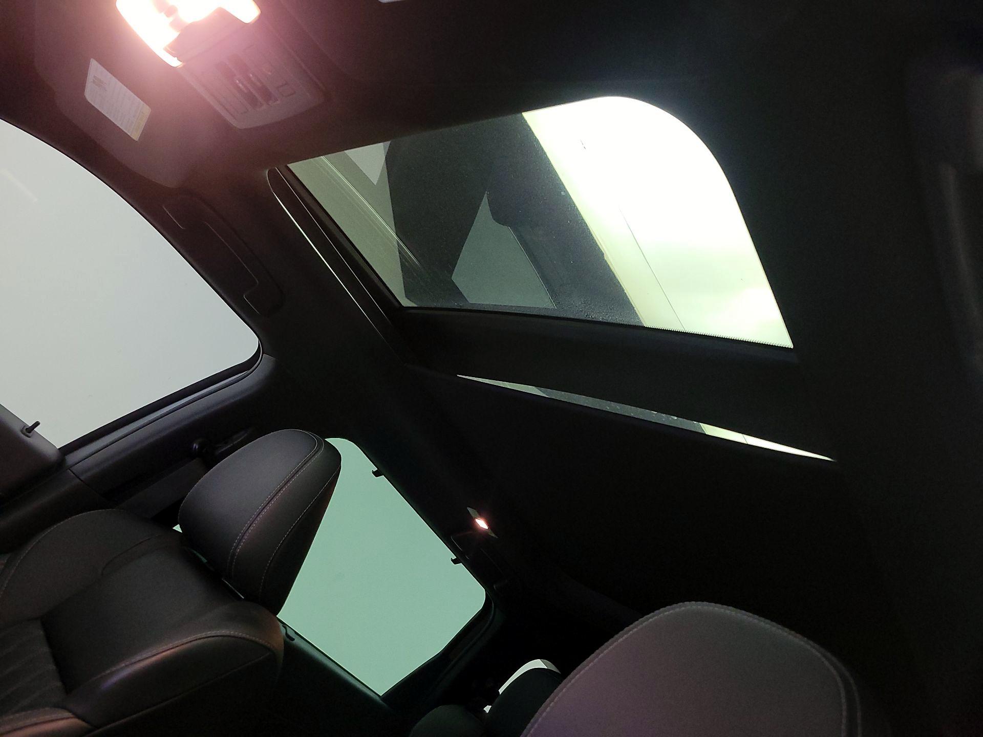 Thumbnail: 2023 Mitsubishi Outlander - 20