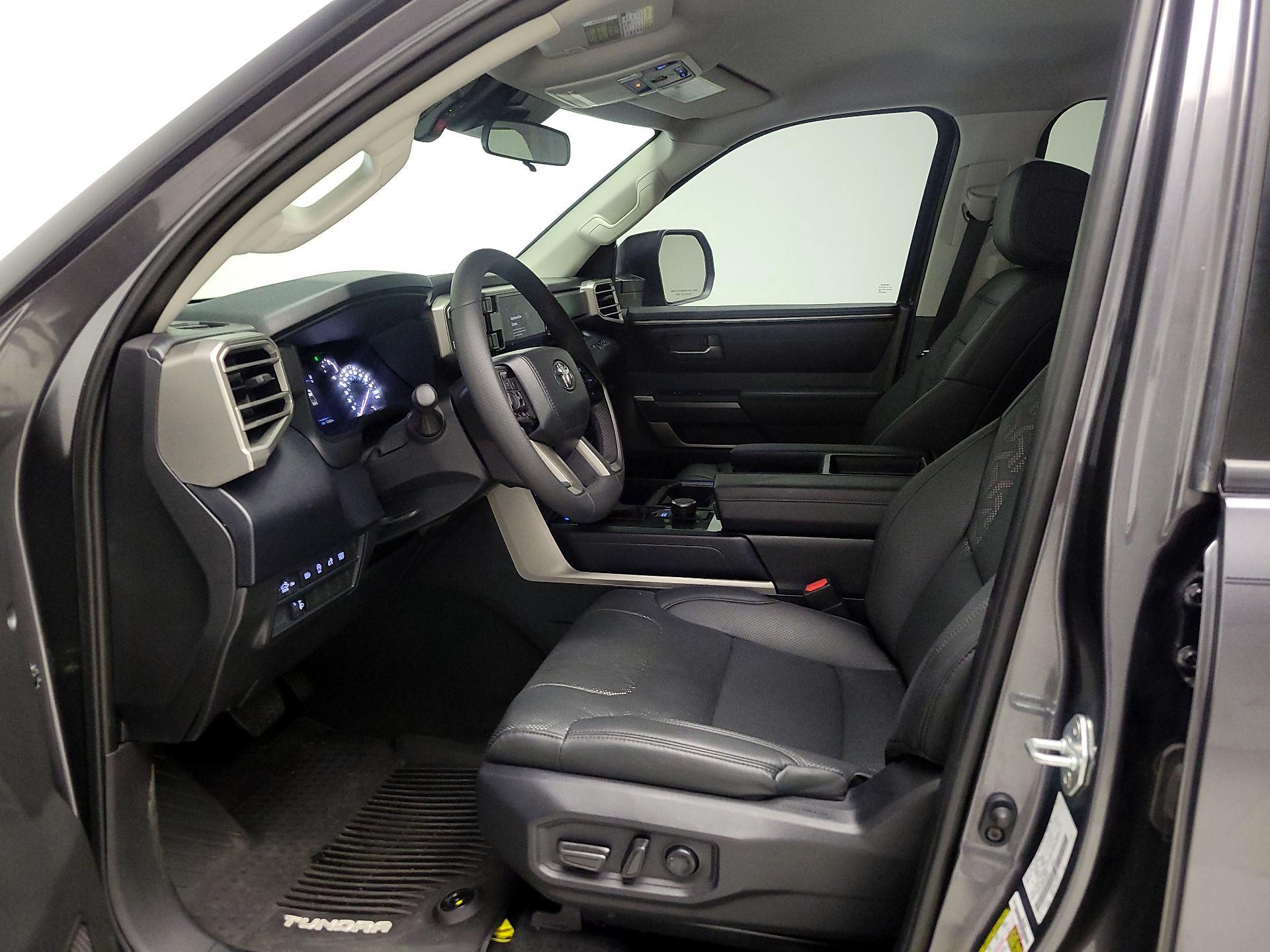 Thumbnail: 2024 Toyota Tundra - 11