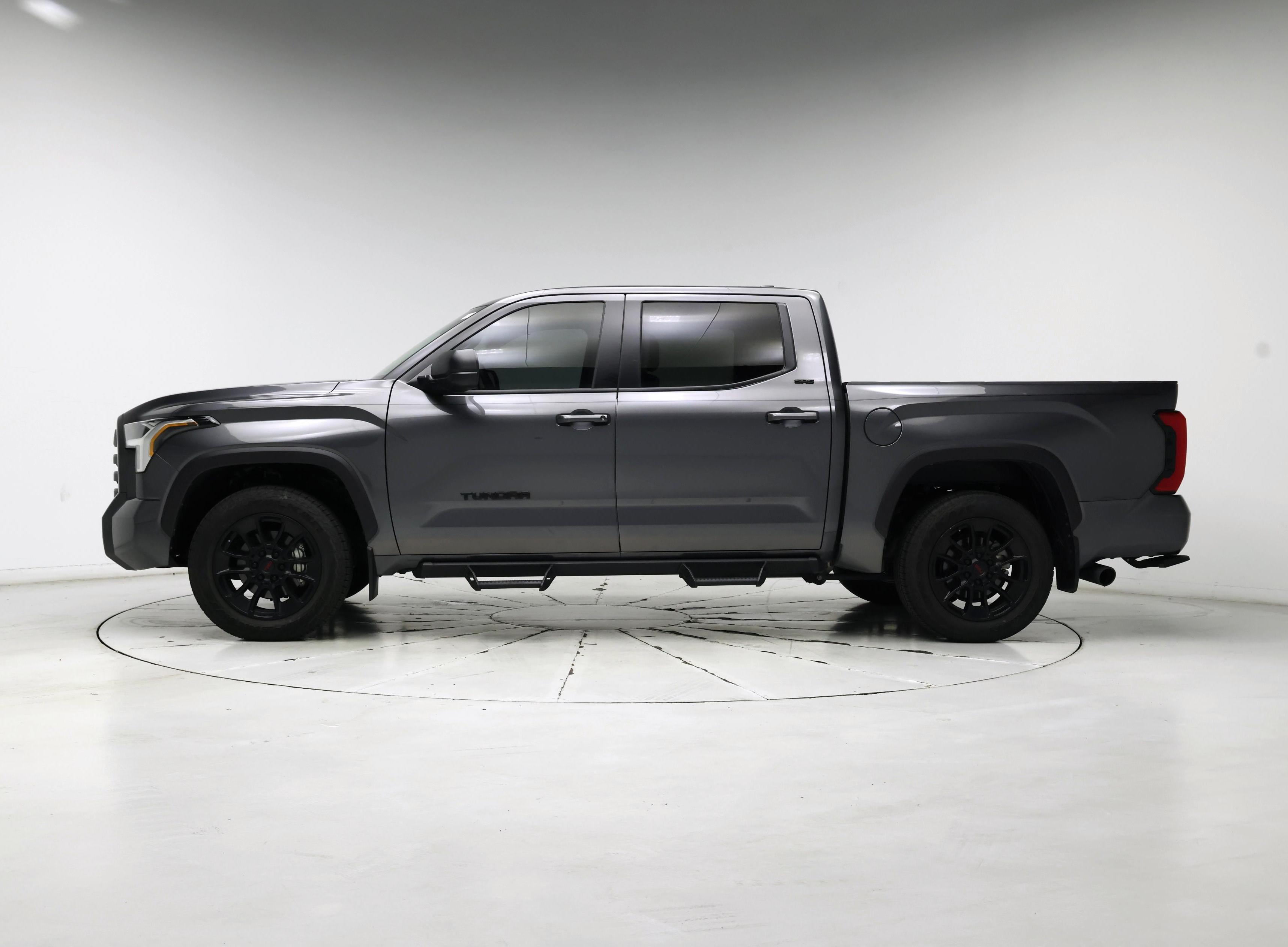 Thumbnail: 2024 Toyota Tundra - 3