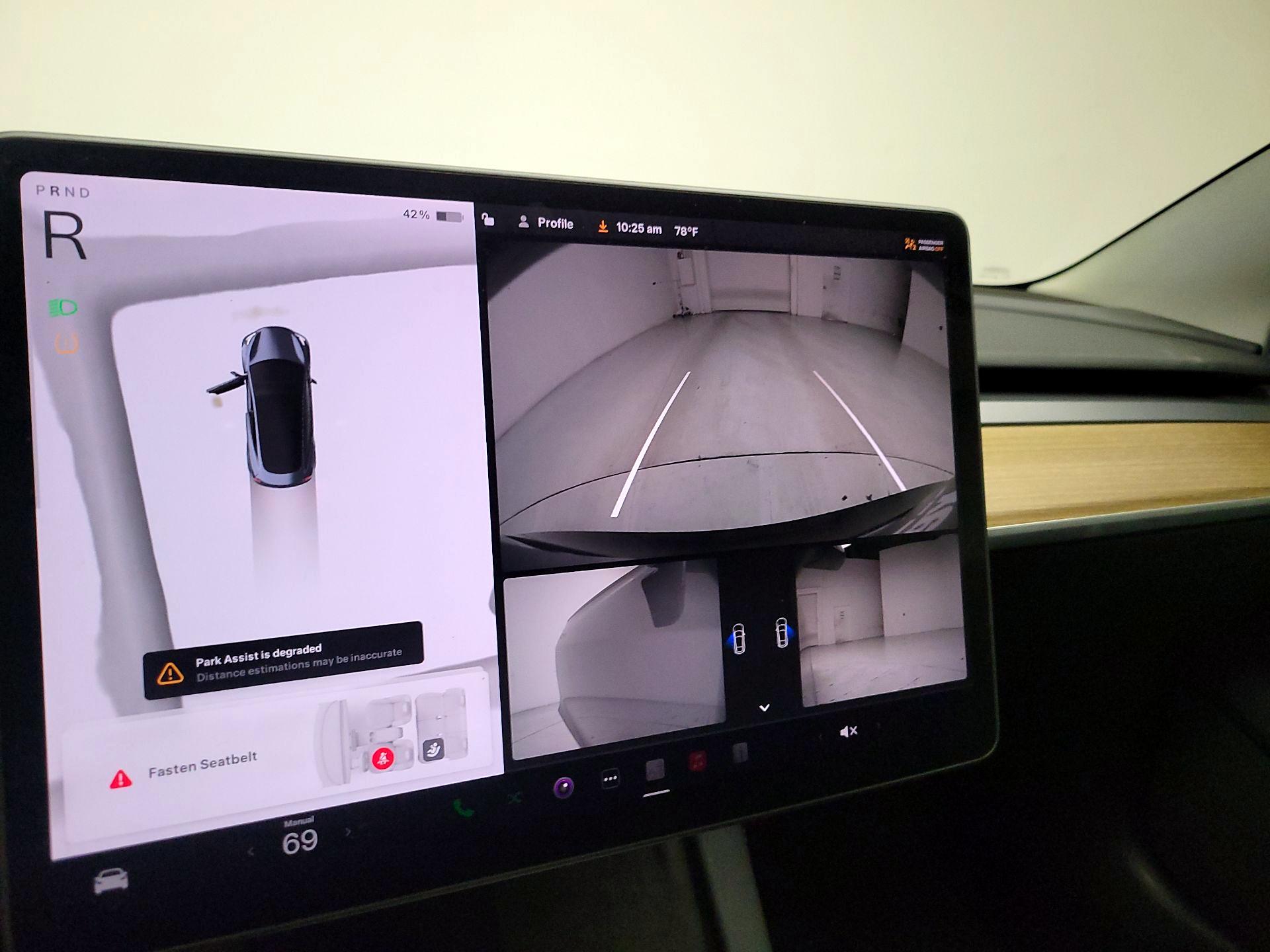 Thumbnail: 2023 Tesla Model 3 - 15