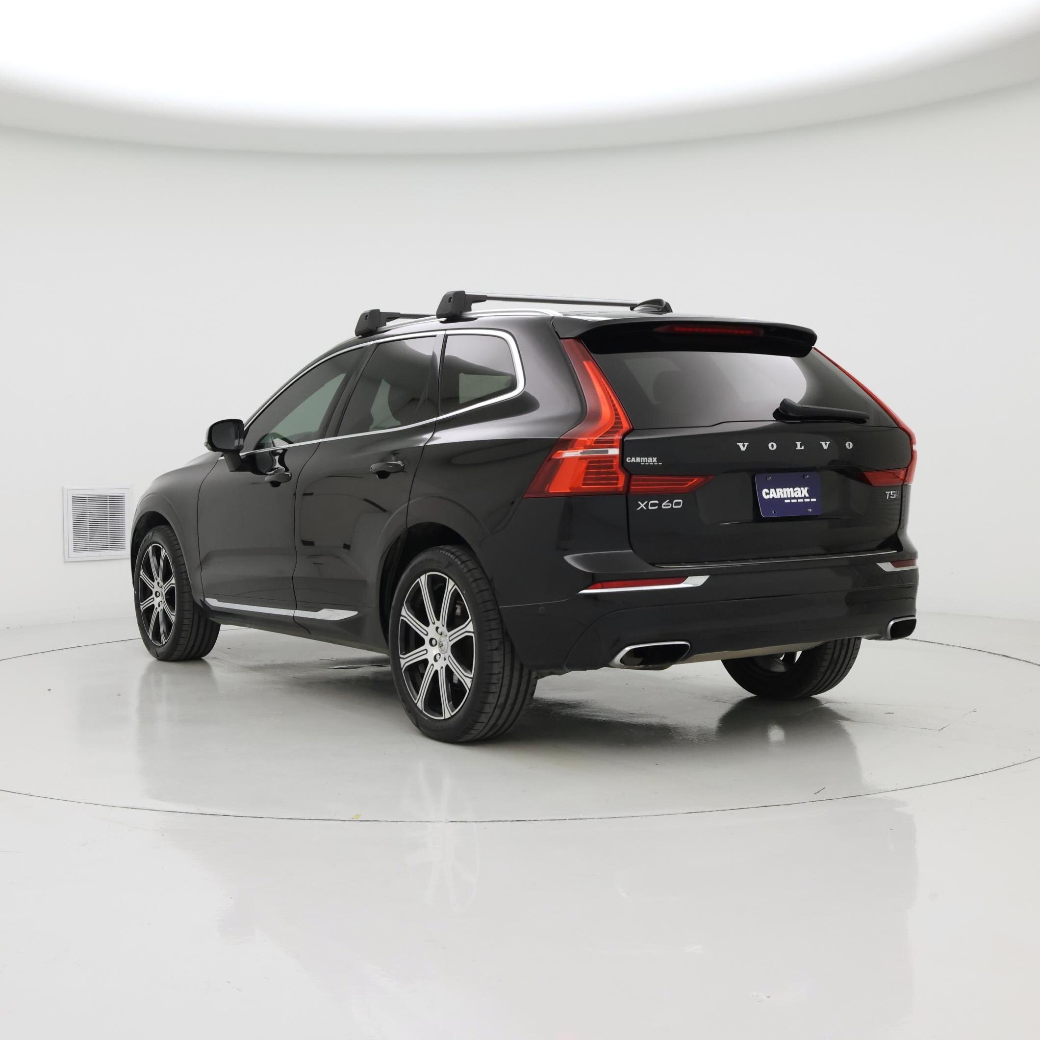 Thumbnail: 2021 Volvo XC60 - 2