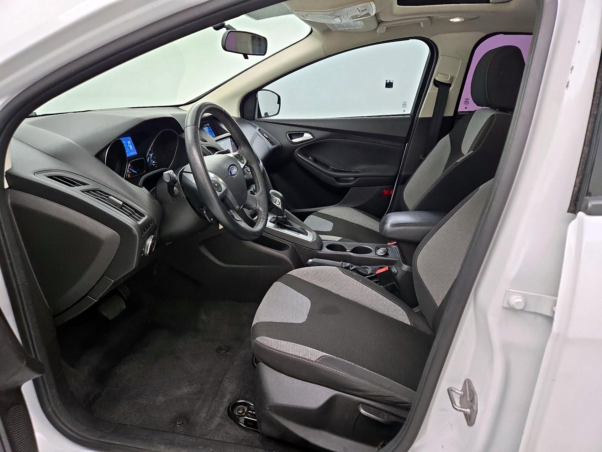 Thumbnail: 2014 Ford Focus - 11