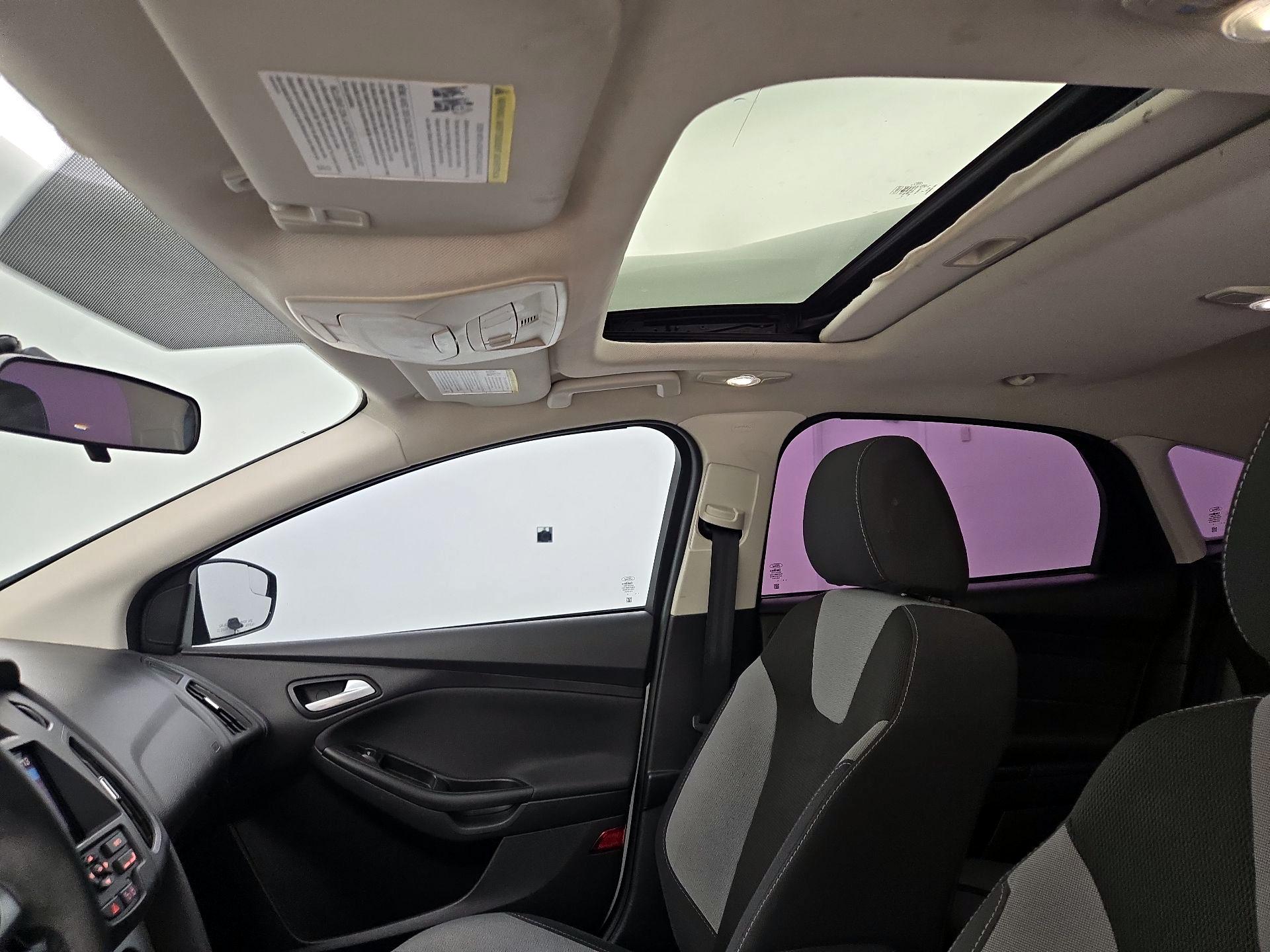 Thumbnail: 2014 Ford Focus - 18