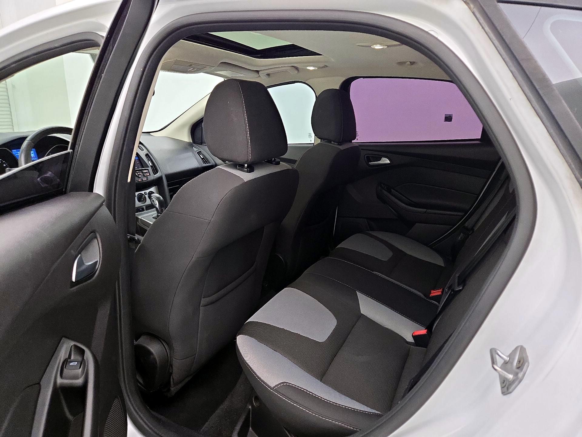 Thumbnail: 2014 Ford Focus - 19