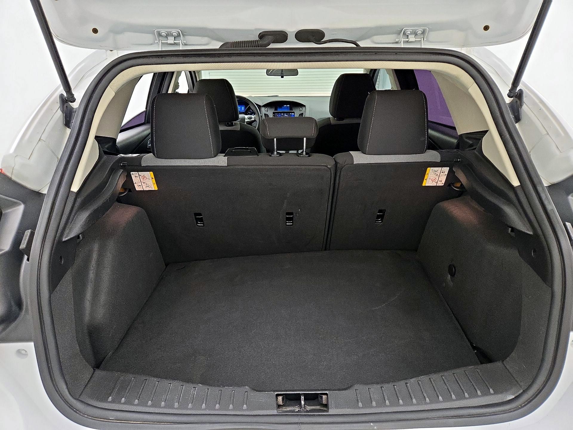 Thumbnail: 2014 Ford Focus - 20