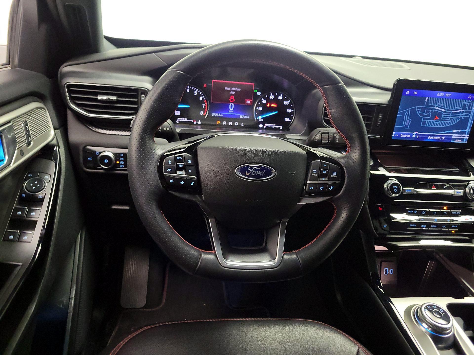 Thumbnail: 2023 Ford Explorer - 10