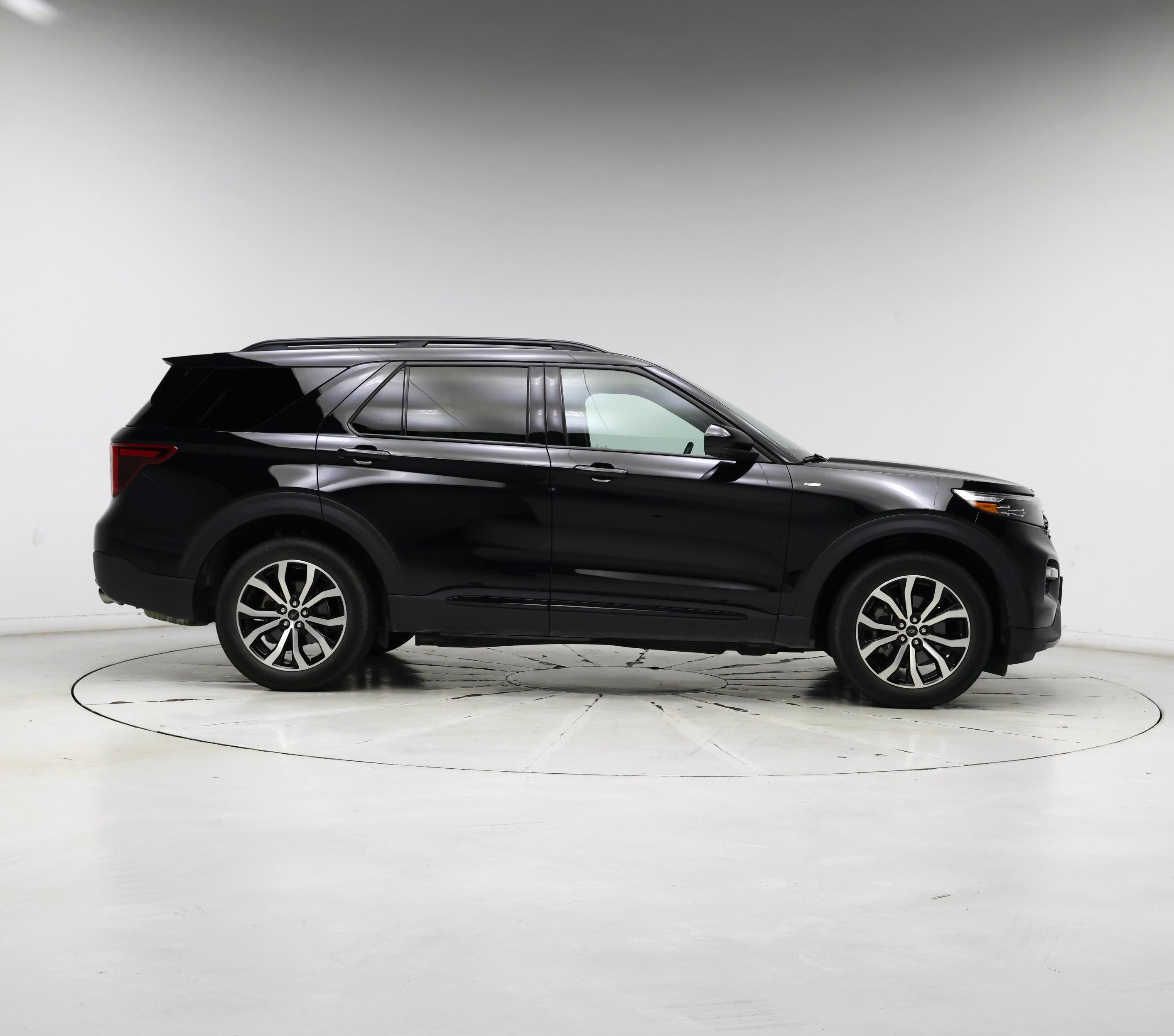 Thumbnail: 2023 Ford Explorer - 7