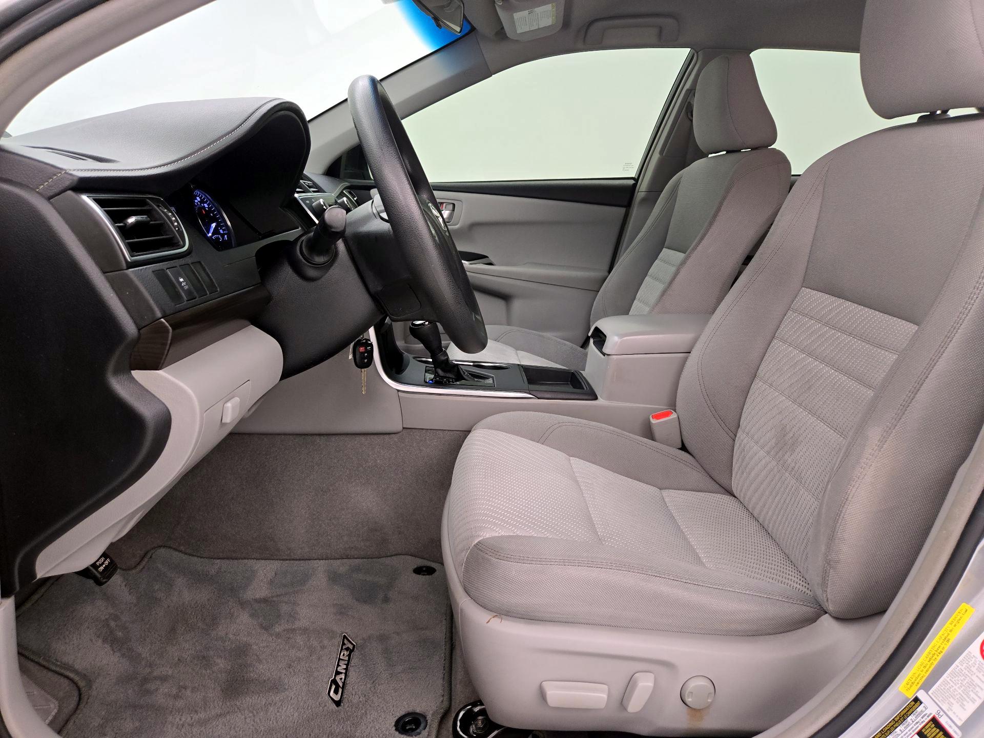 Thumbnail: 2016 Toyota Camry - 11