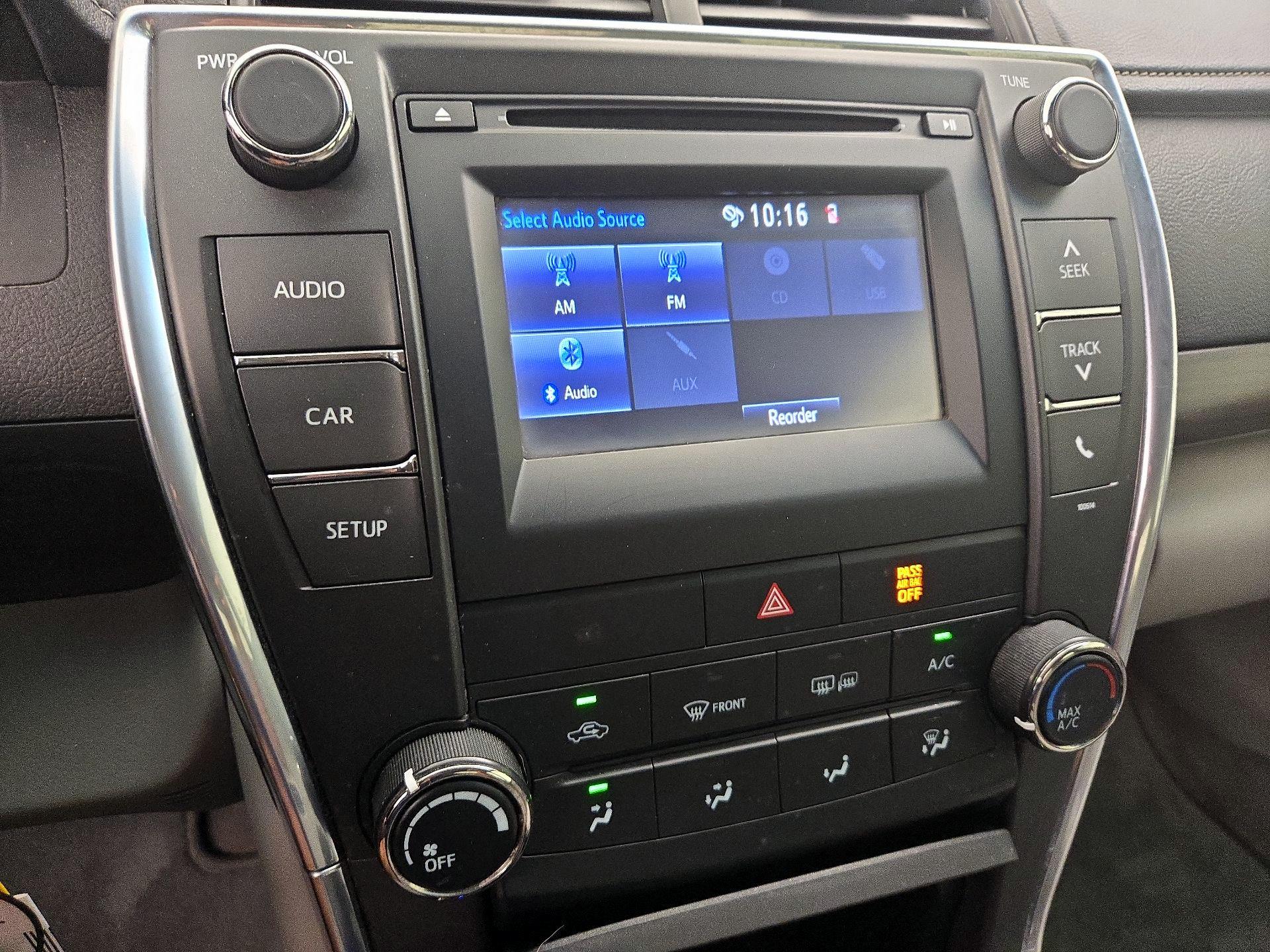 Thumbnail: 2016 Toyota Camry - 14