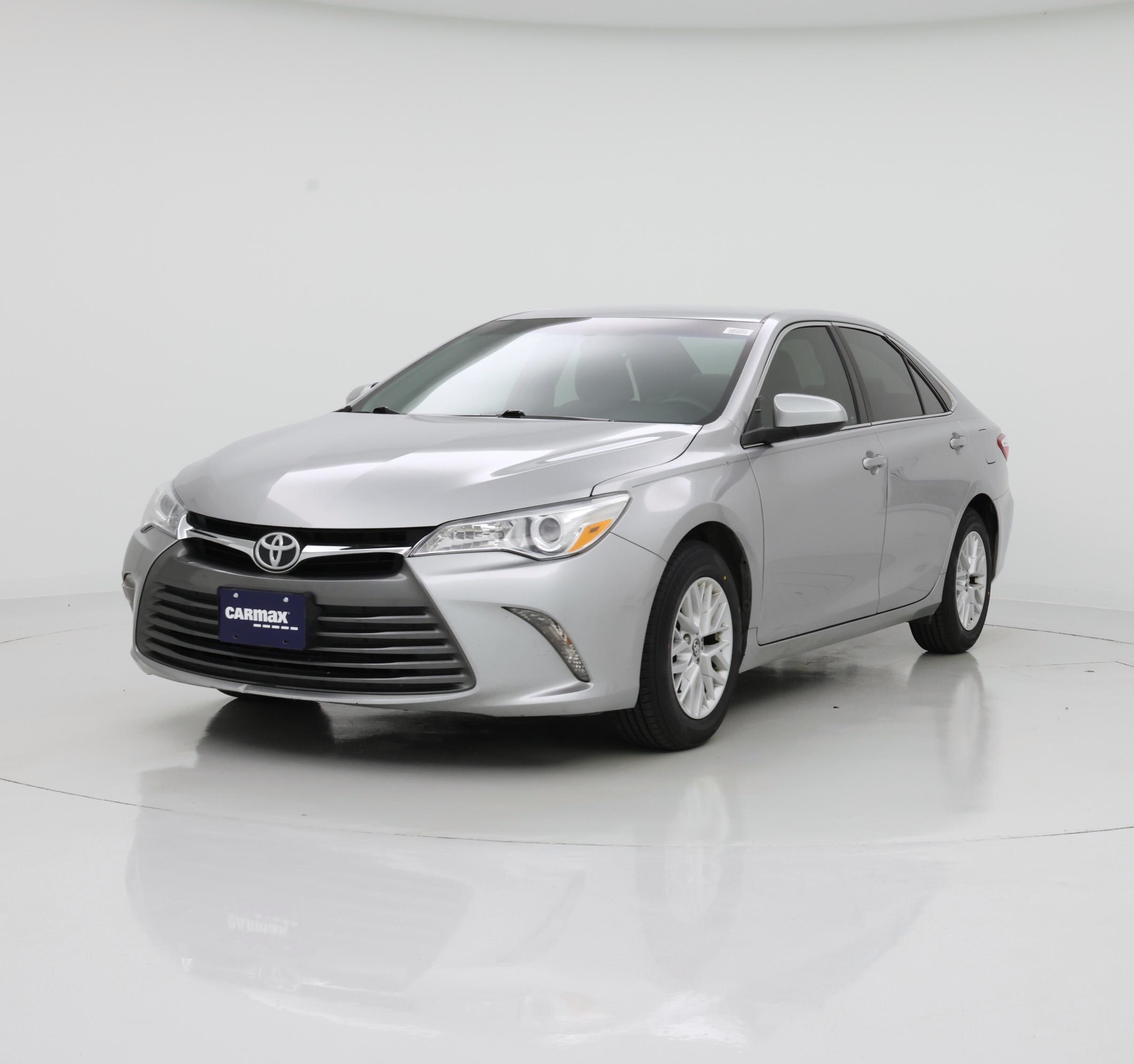 Thumbnail: 2016 Toyota Camry - 4