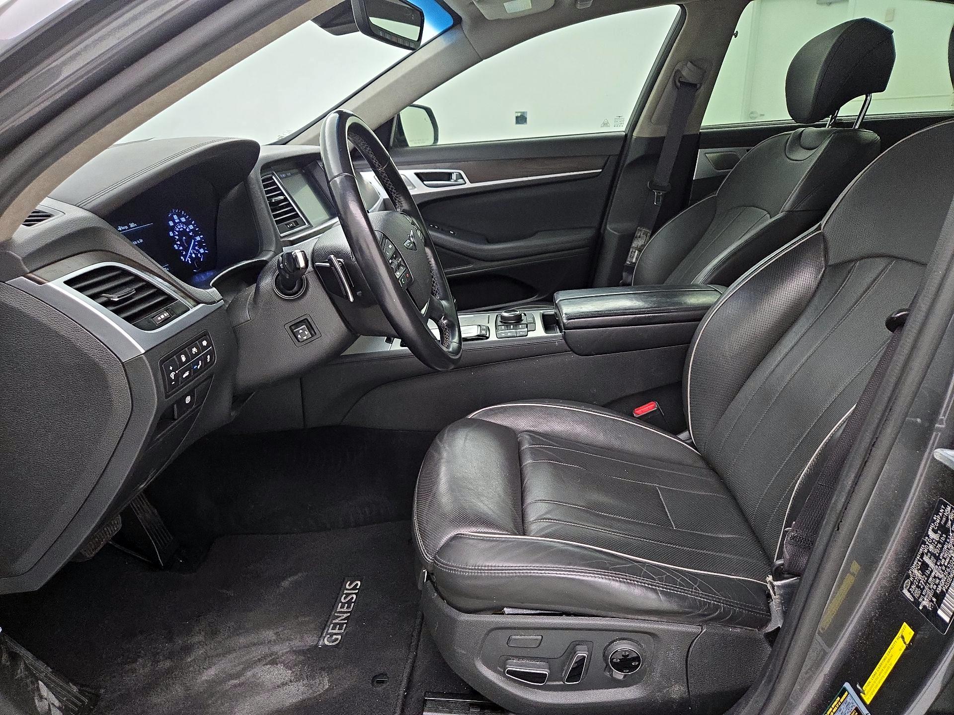 Thumbnail: 2018 Genesis G80 - 11