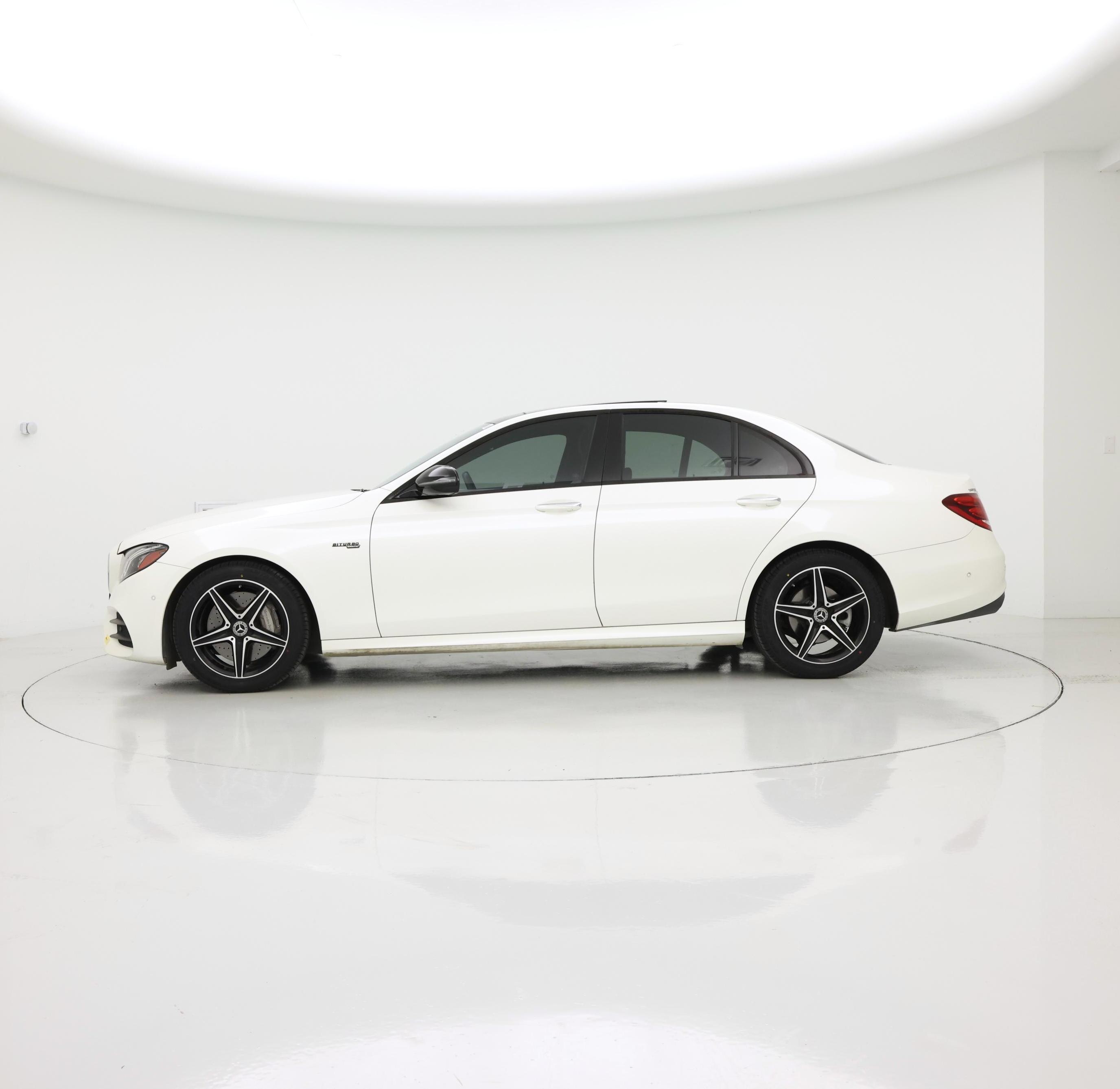 Thumbnail: 2018 Mercedes-Benz E-Class - 3