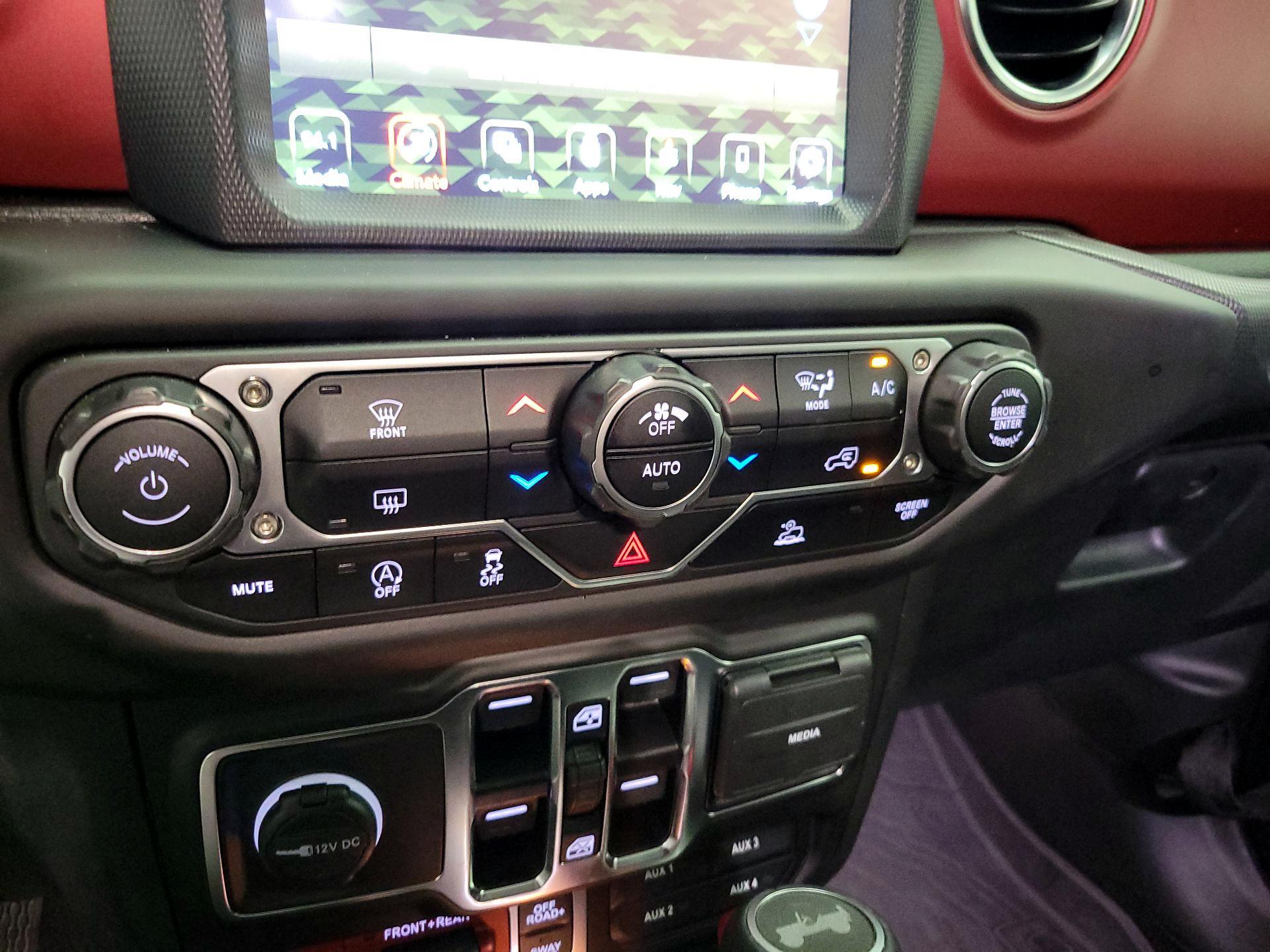 Thumbnail: 2023 Jeep Wrangler - 17