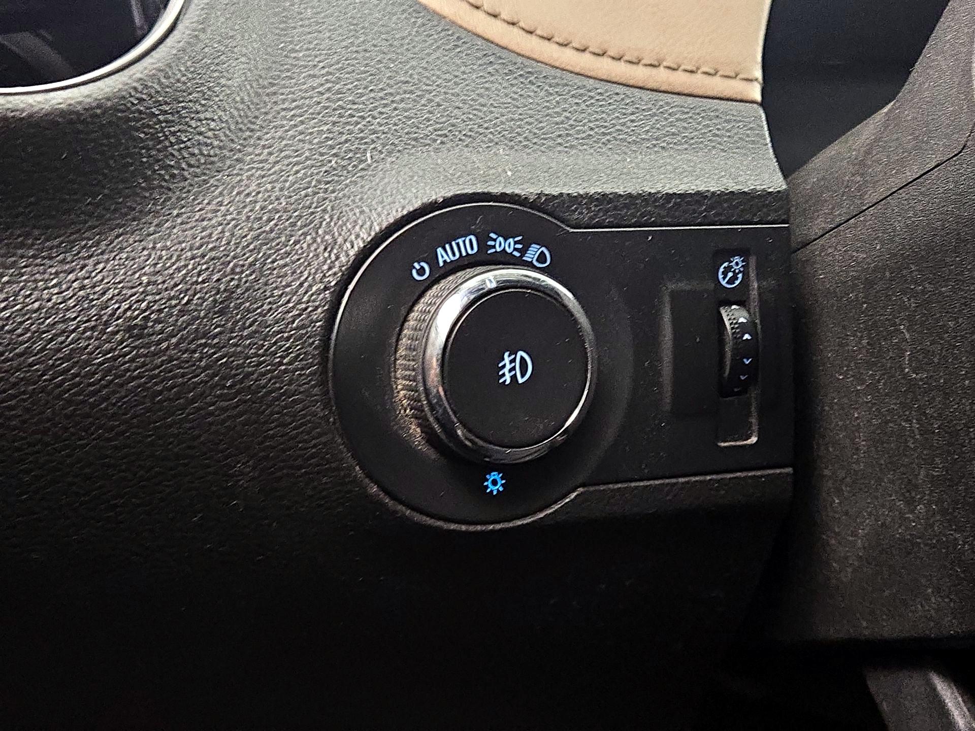 Thumbnail: 2015 Chevrolet Camaro - 13