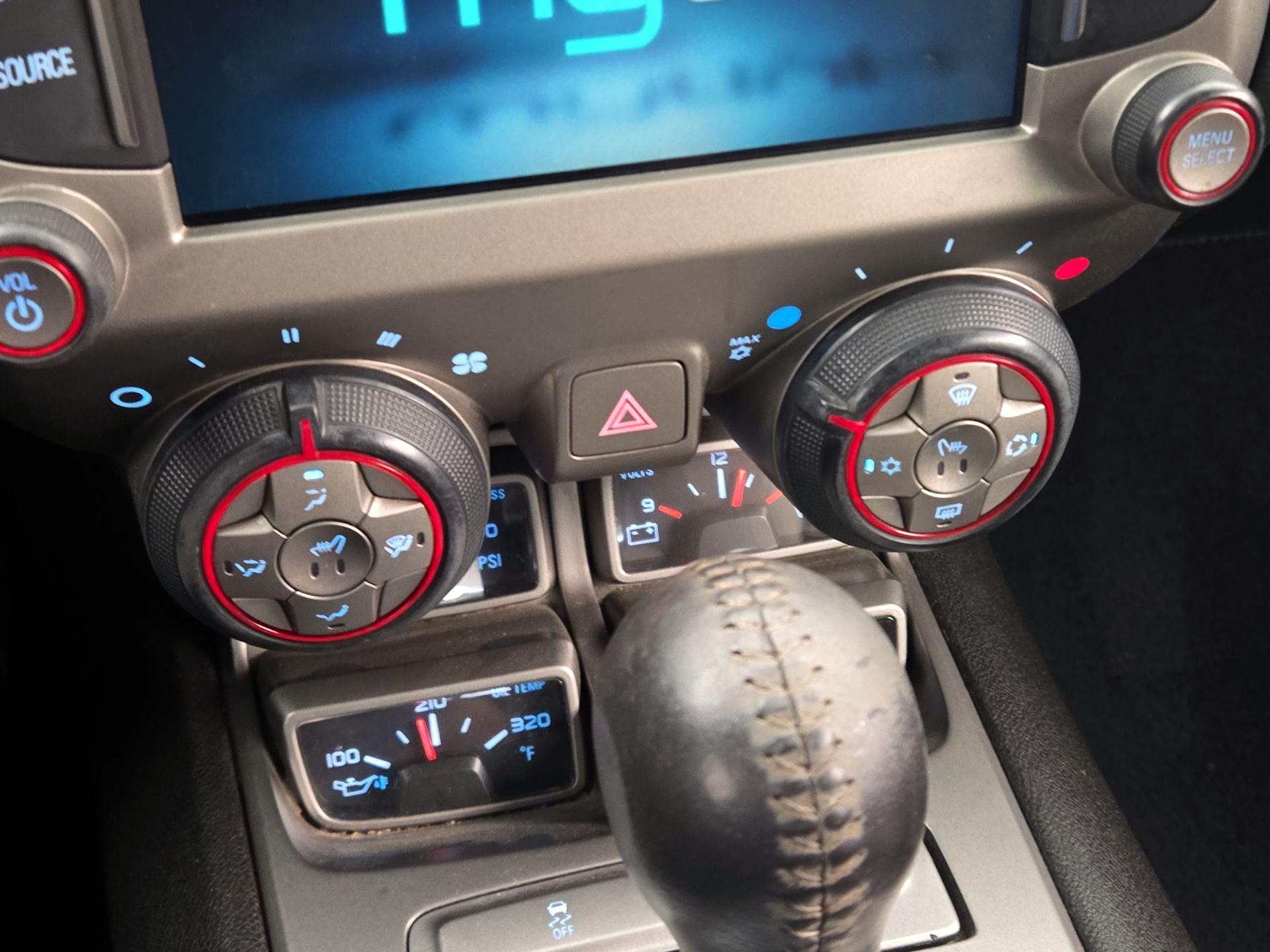 Thumbnail: 2015 Chevrolet Camaro - 16