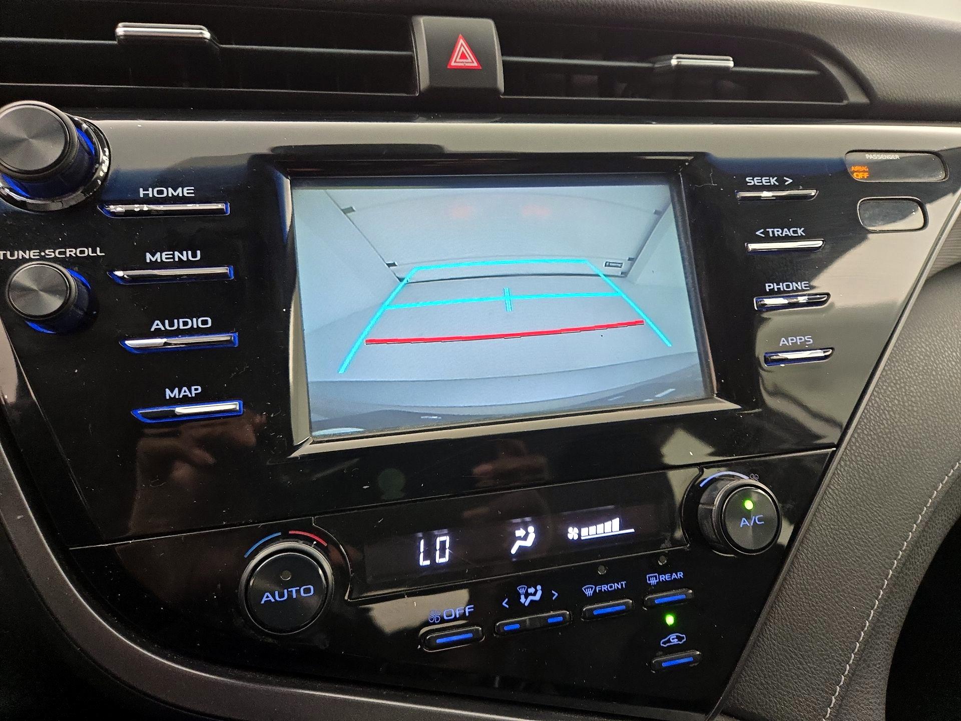 Thumbnail: 2019 Toyota Camry - 14