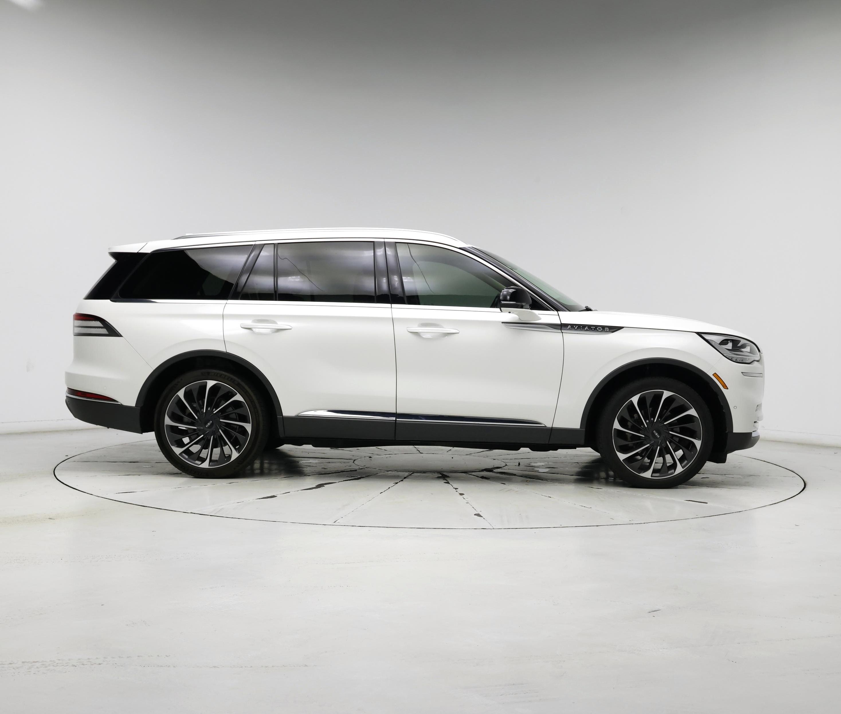 Thumbnail: 2020 Lincoln Aviator - 7