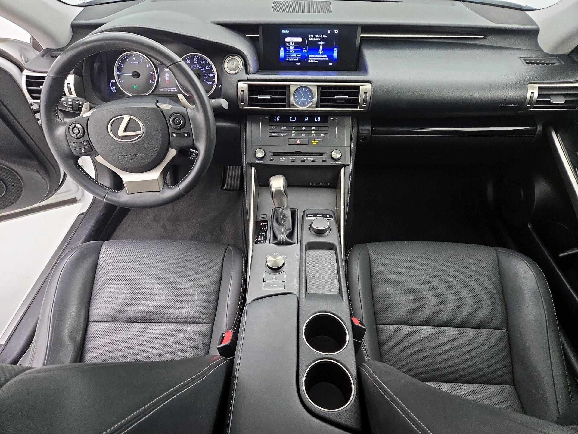 Thumbnail: 2015 Lexus IS - 9