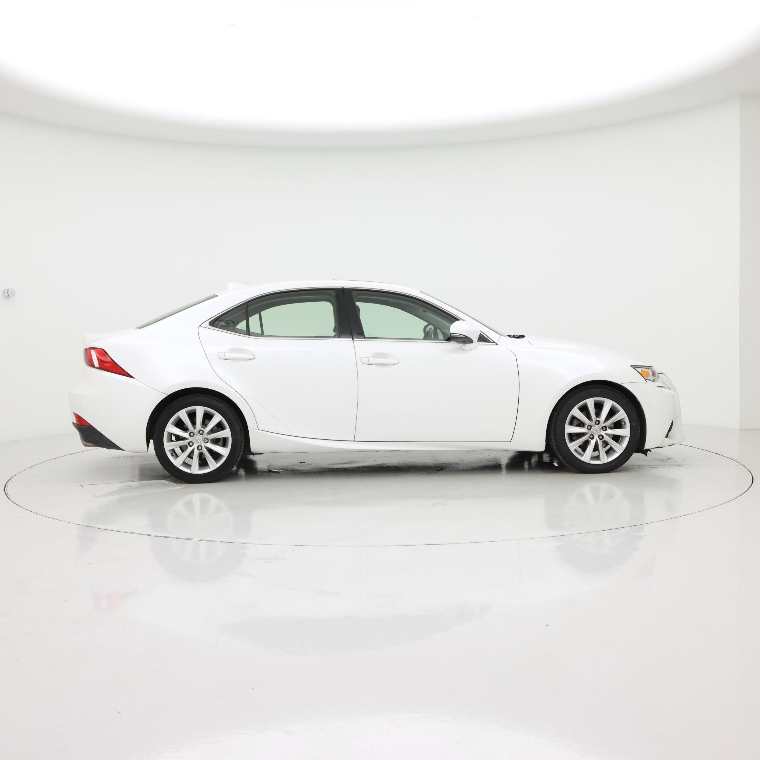 Thumbnail: 2015 Lexus IS - 7