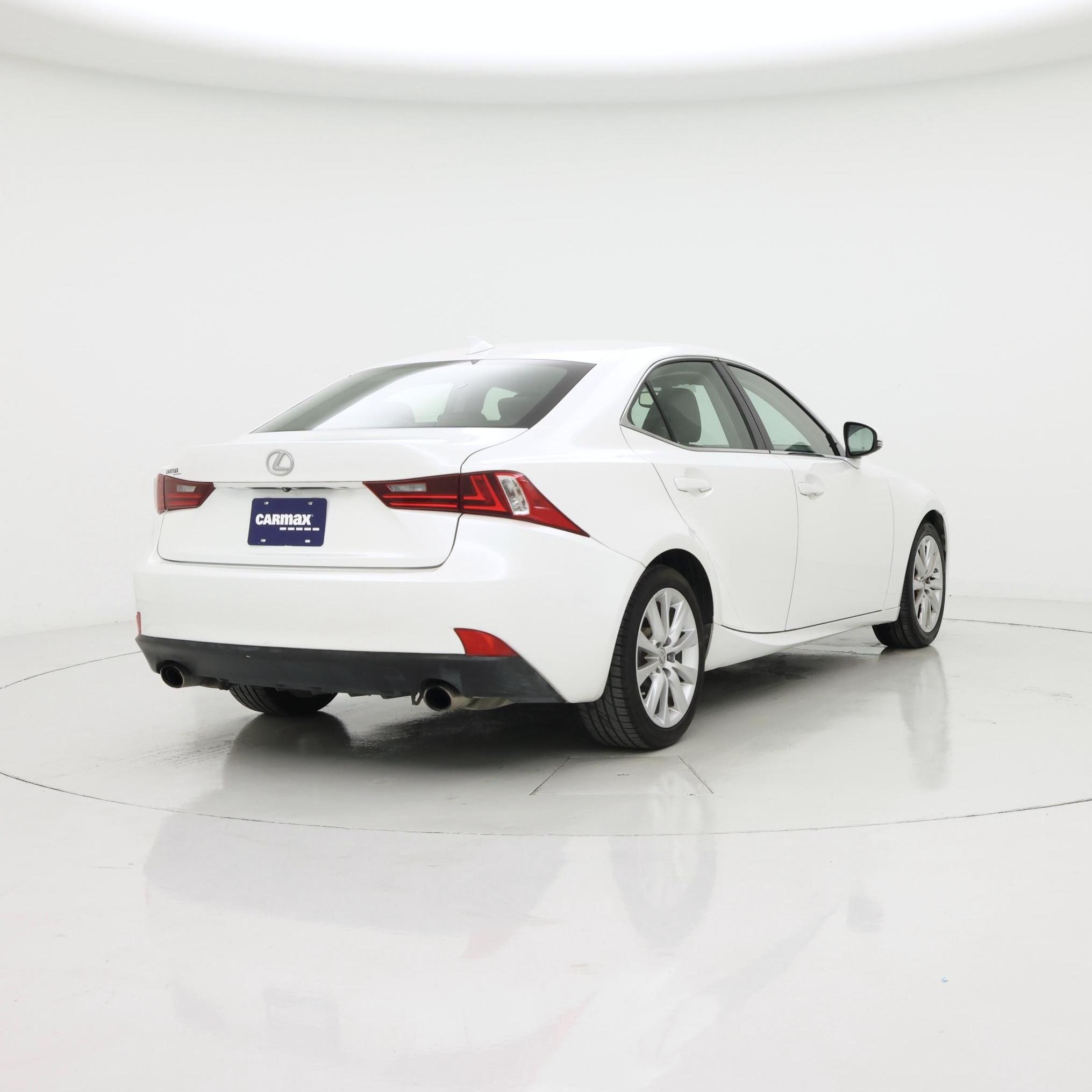 Thumbnail: 2015 Lexus IS - 8